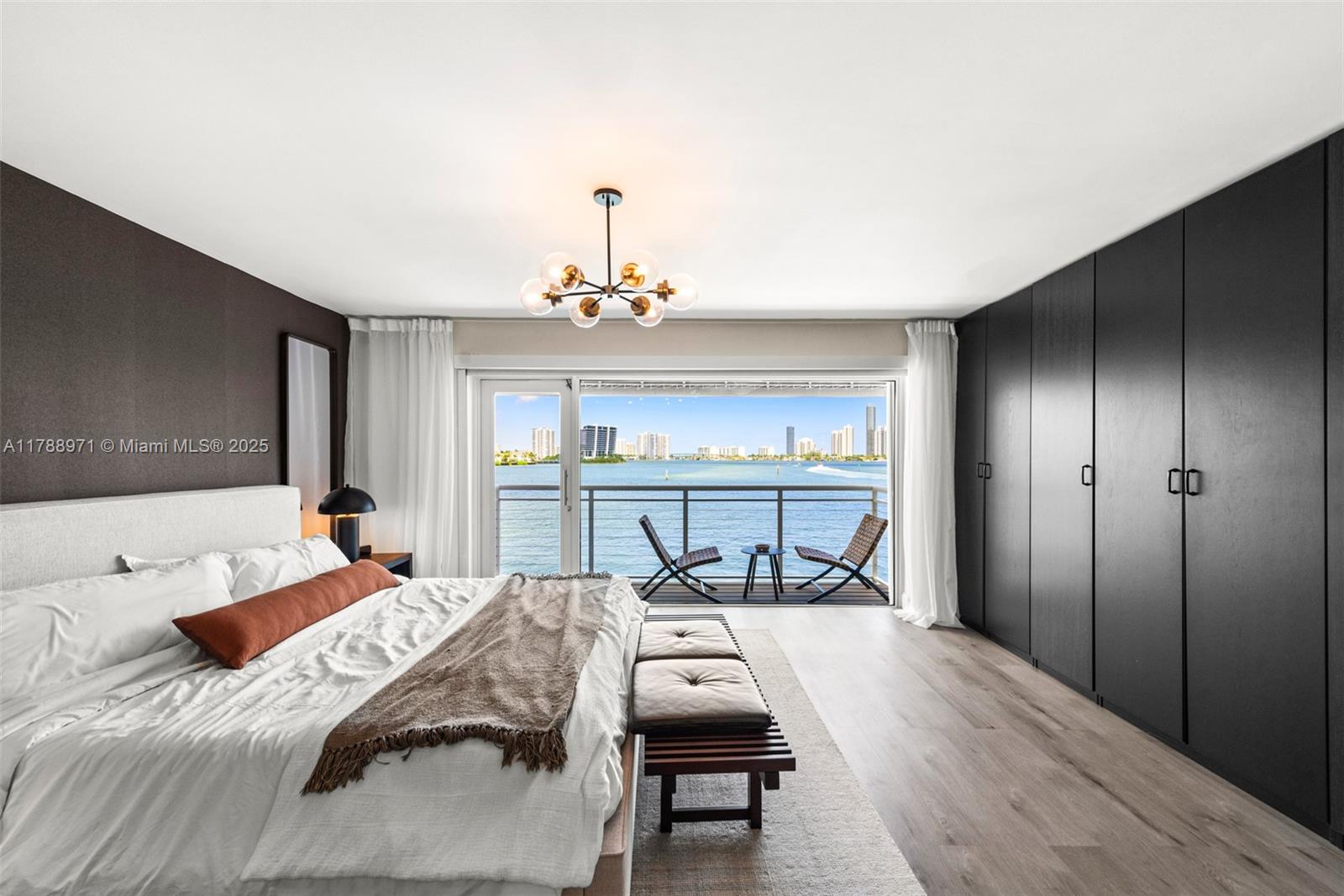 VILLAS ON THE BAY CONDO - Residential