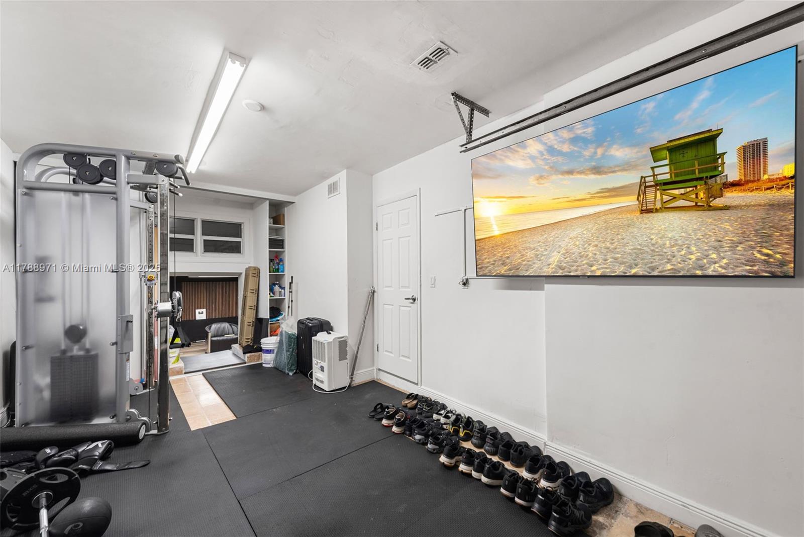 VILLAS ON THE BAY CONDO - Residential