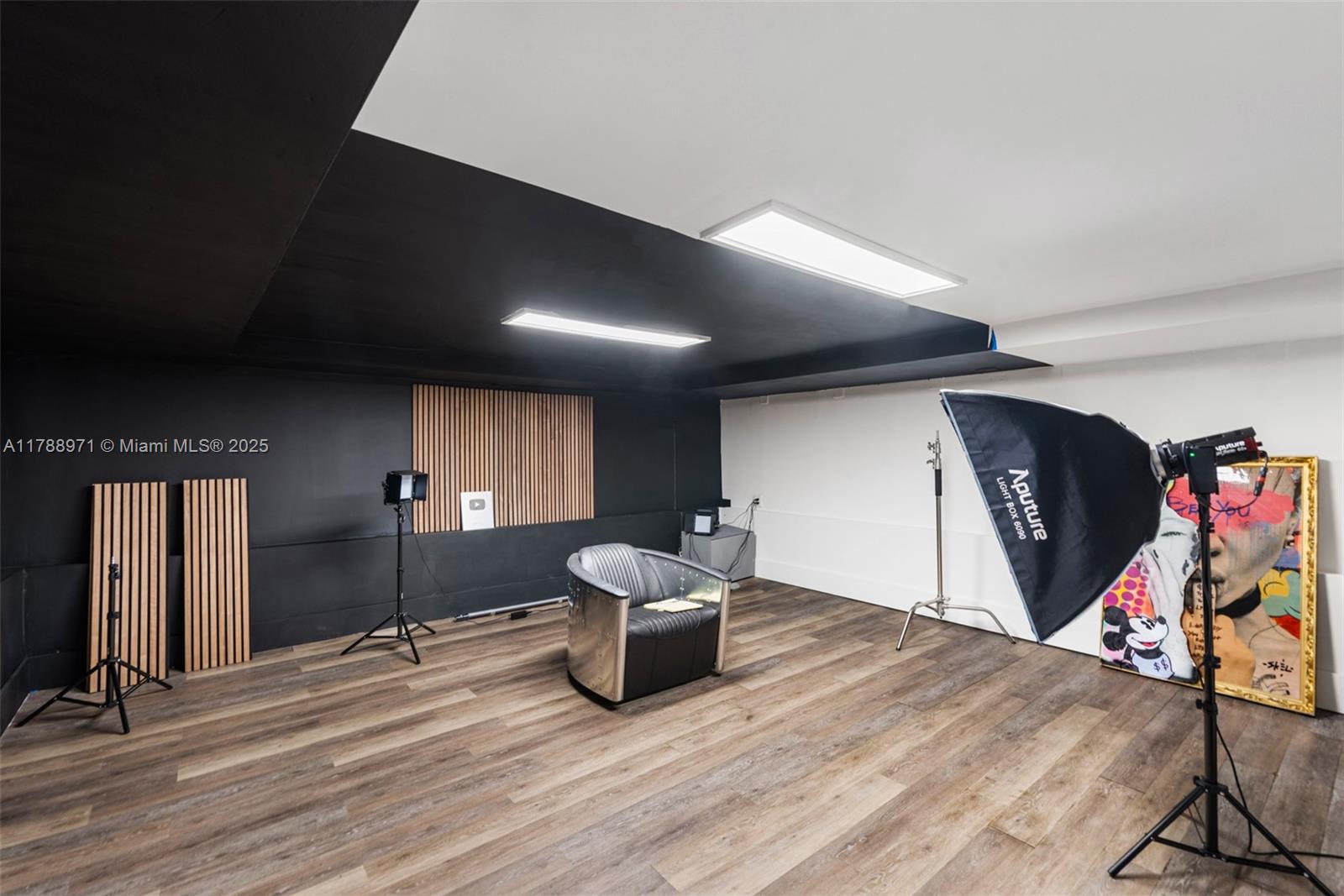 VILLAS ON THE BAY CONDO - Residential