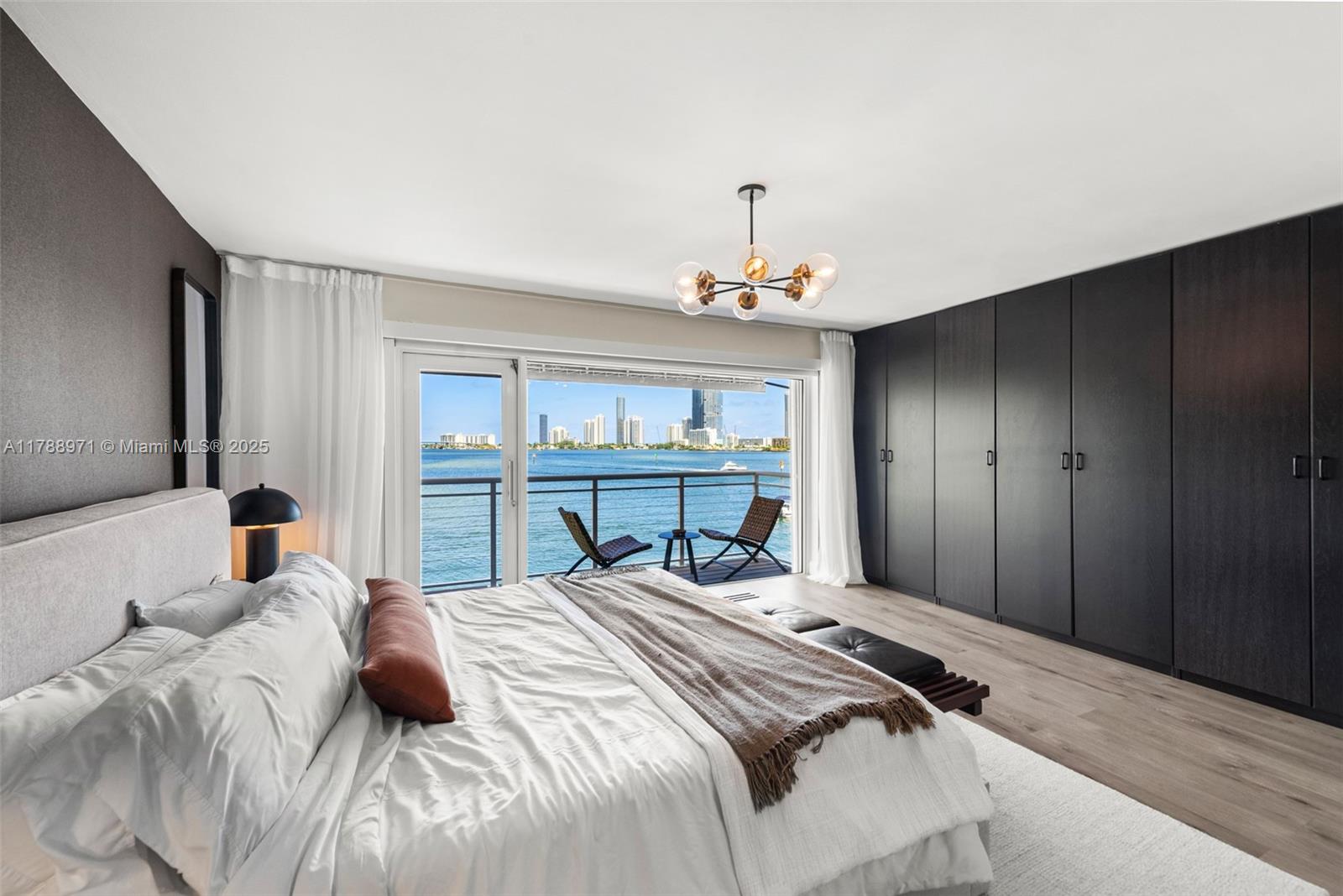 VILLAS ON THE BAY CONDO - Residential