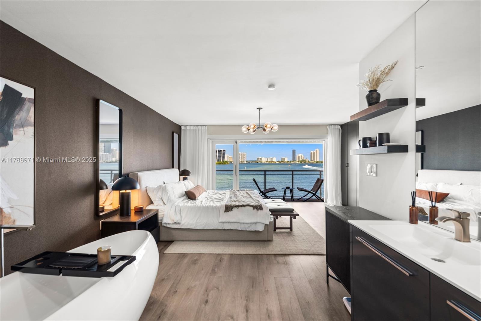 VILLAS ON THE BAY CONDO - Residential