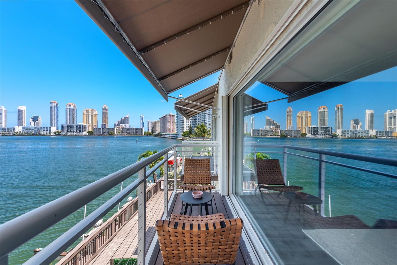 VILLAS ON THE BAY CONDO - Residential