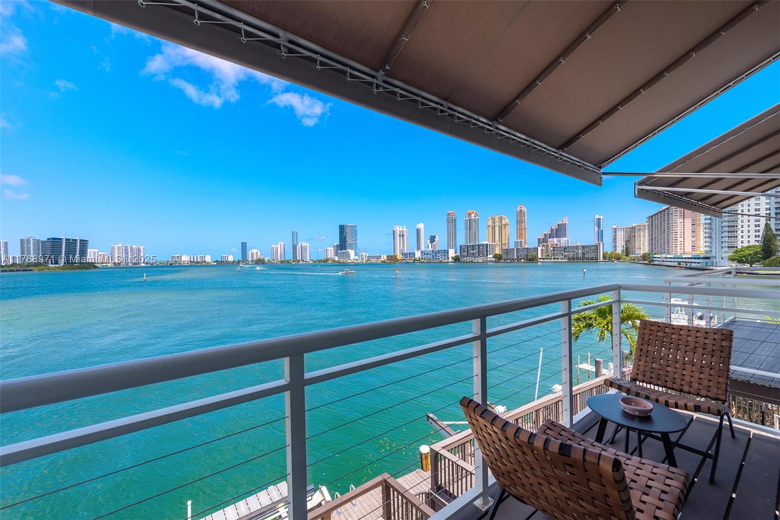 VILLAS ON THE BAY CONDO - Residential