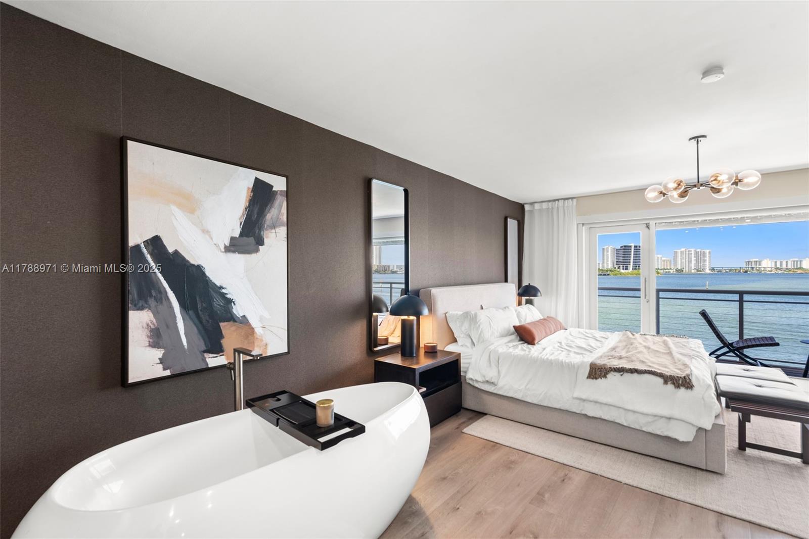 VILLAS ON THE BAY CONDO - Residential