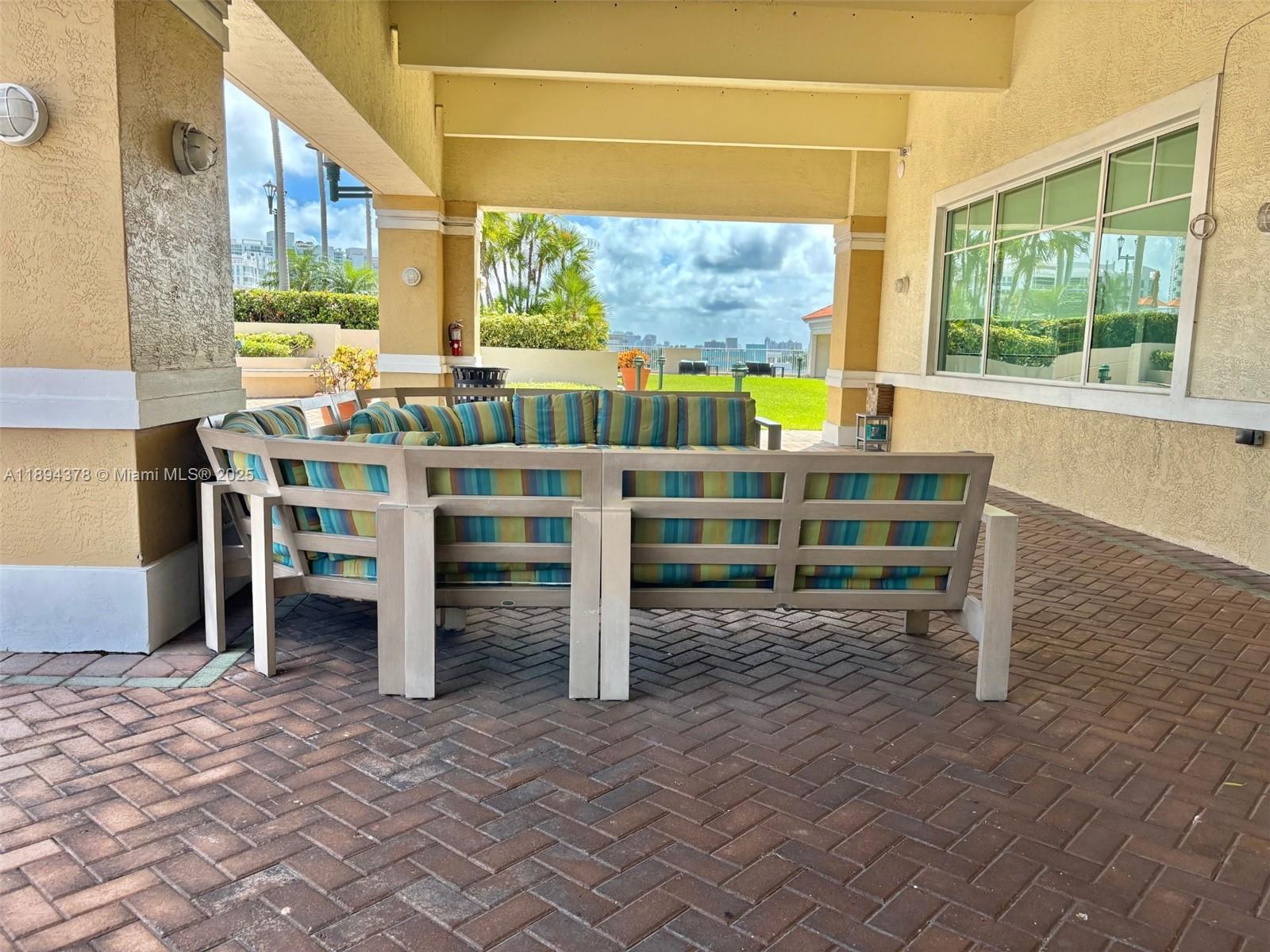 TIDES AT BRIDGESIDE SQUAR - Residential Lease