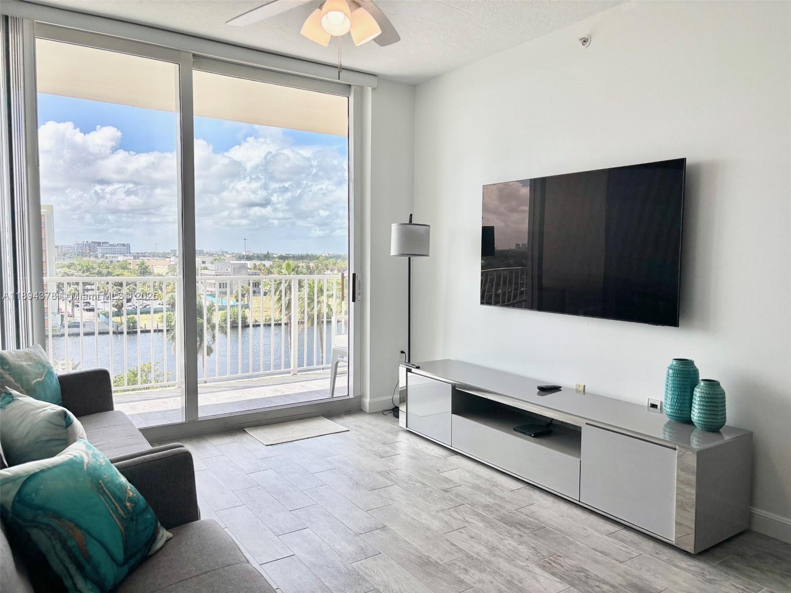 TIDES AT BRIDGESIDE SQUAR - Residential Lease