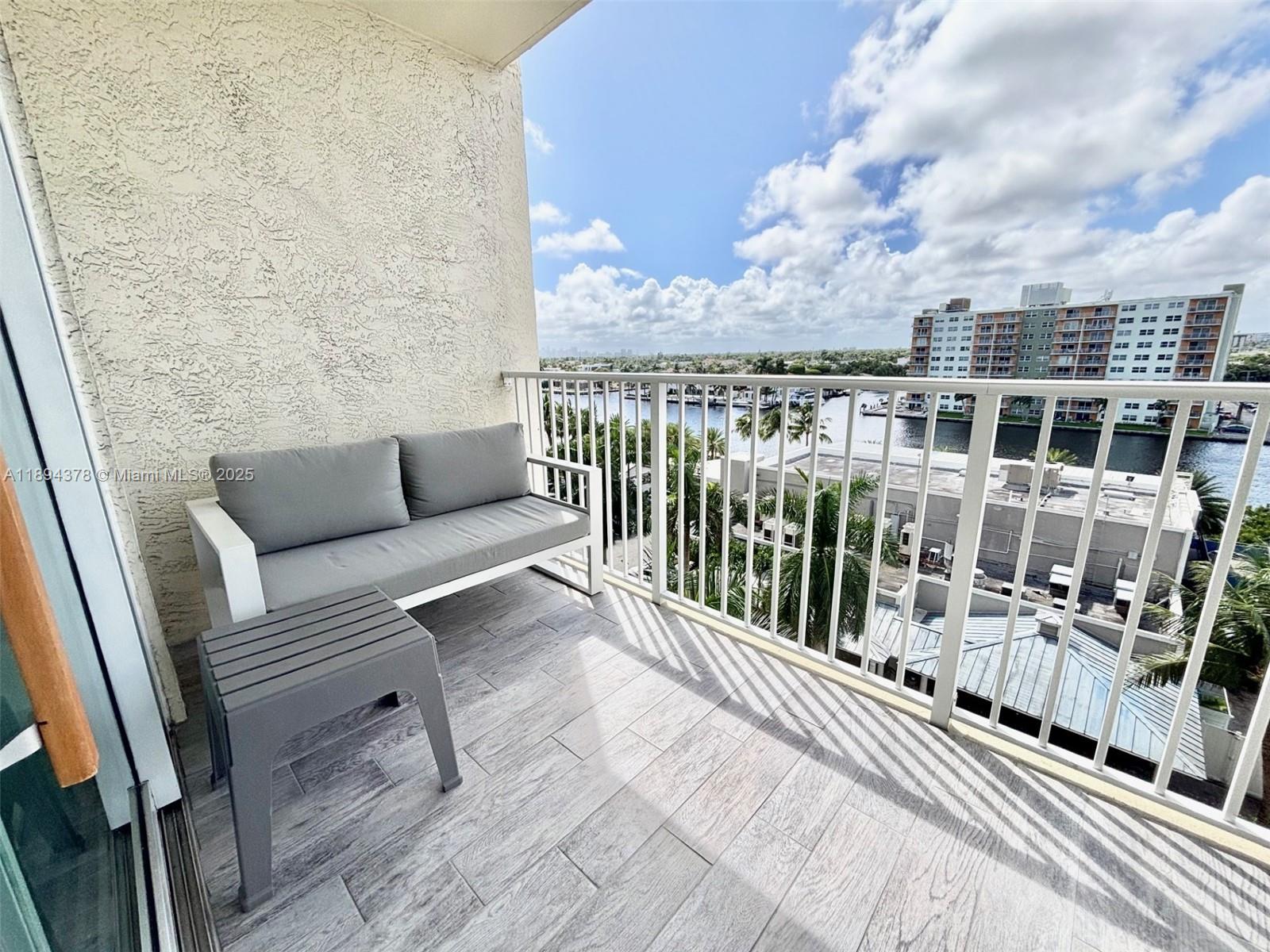 TIDES AT BRIDGESIDE SQUAR - Residential Lease