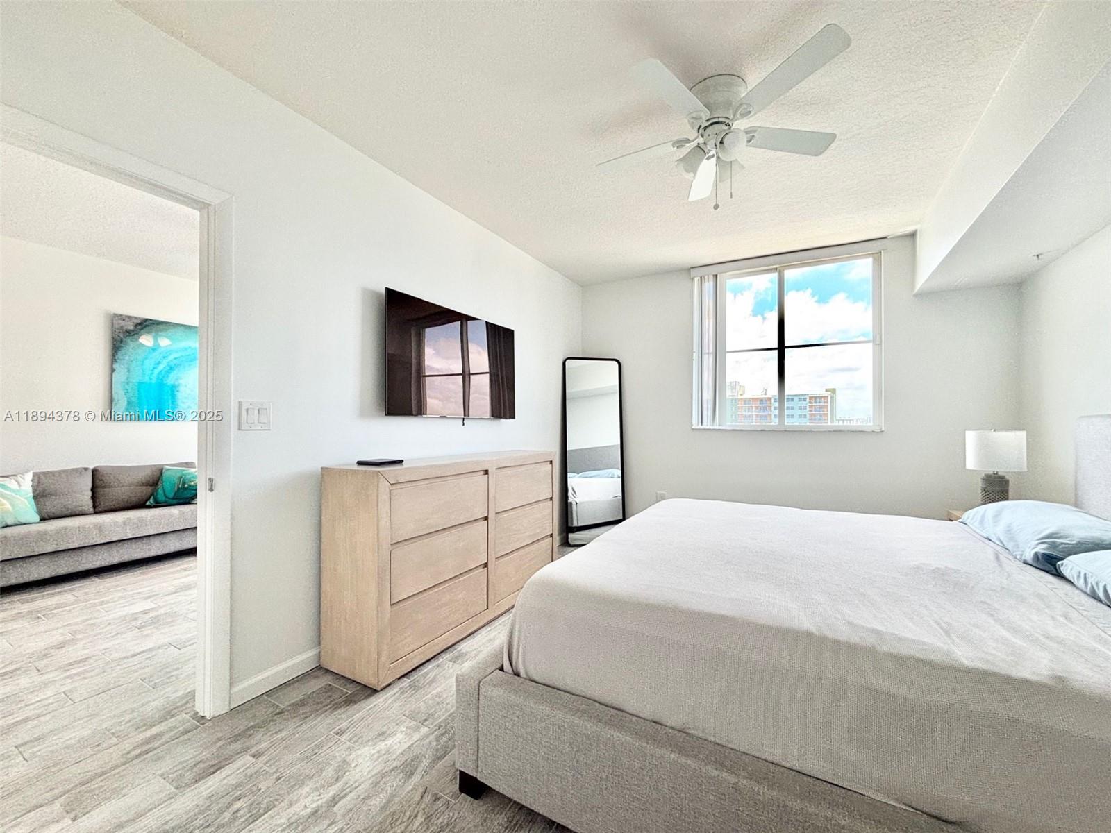 TIDES AT BRIDGESIDE SQUAR - Residential Lease