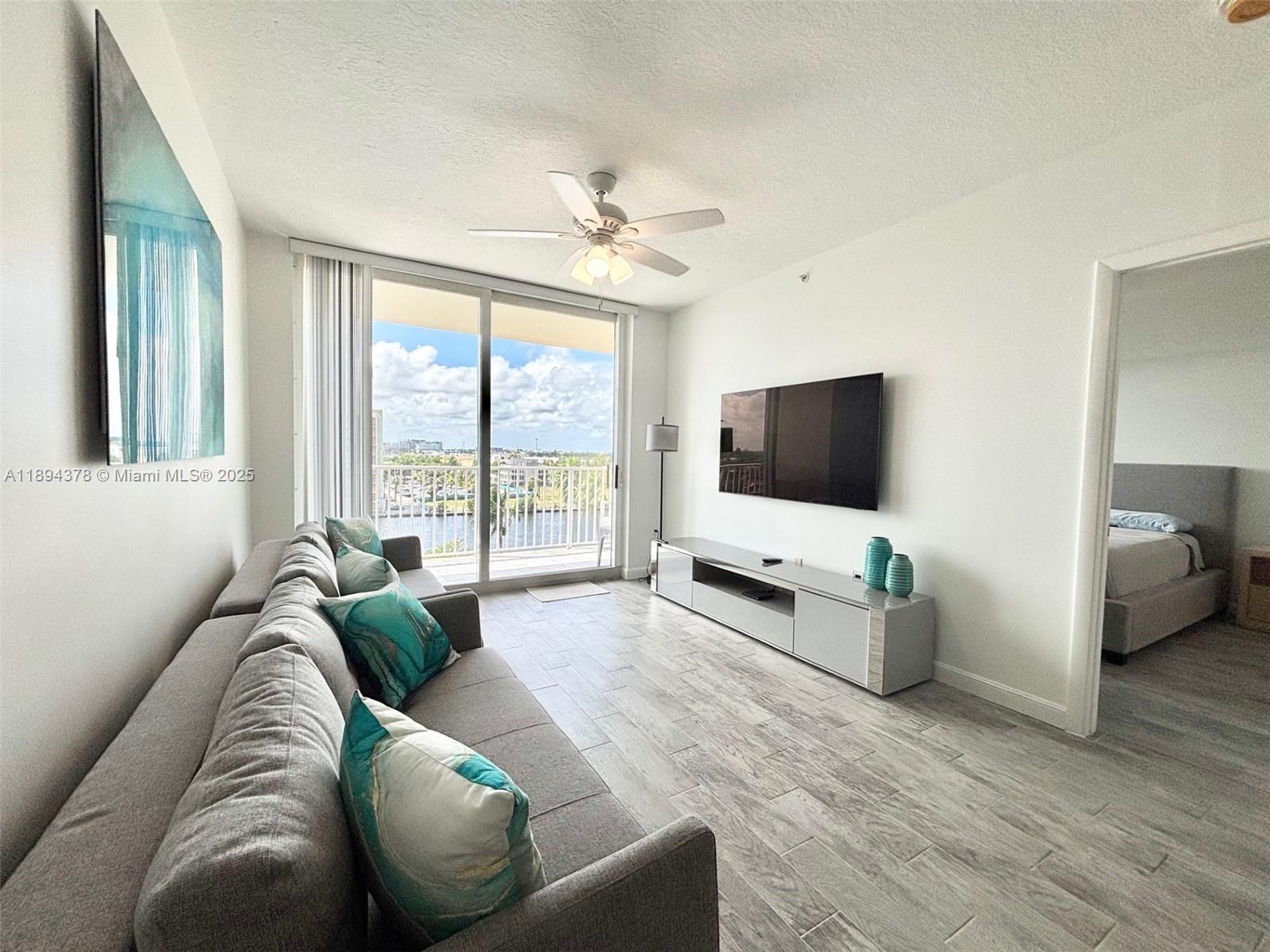TIDES AT BRIDGESIDE SQUAR - Residential Lease
