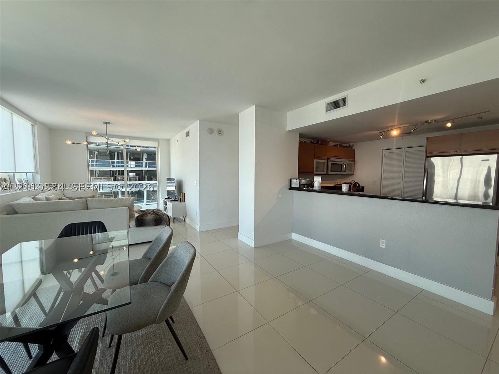 244 Biscayne Blvd 3708