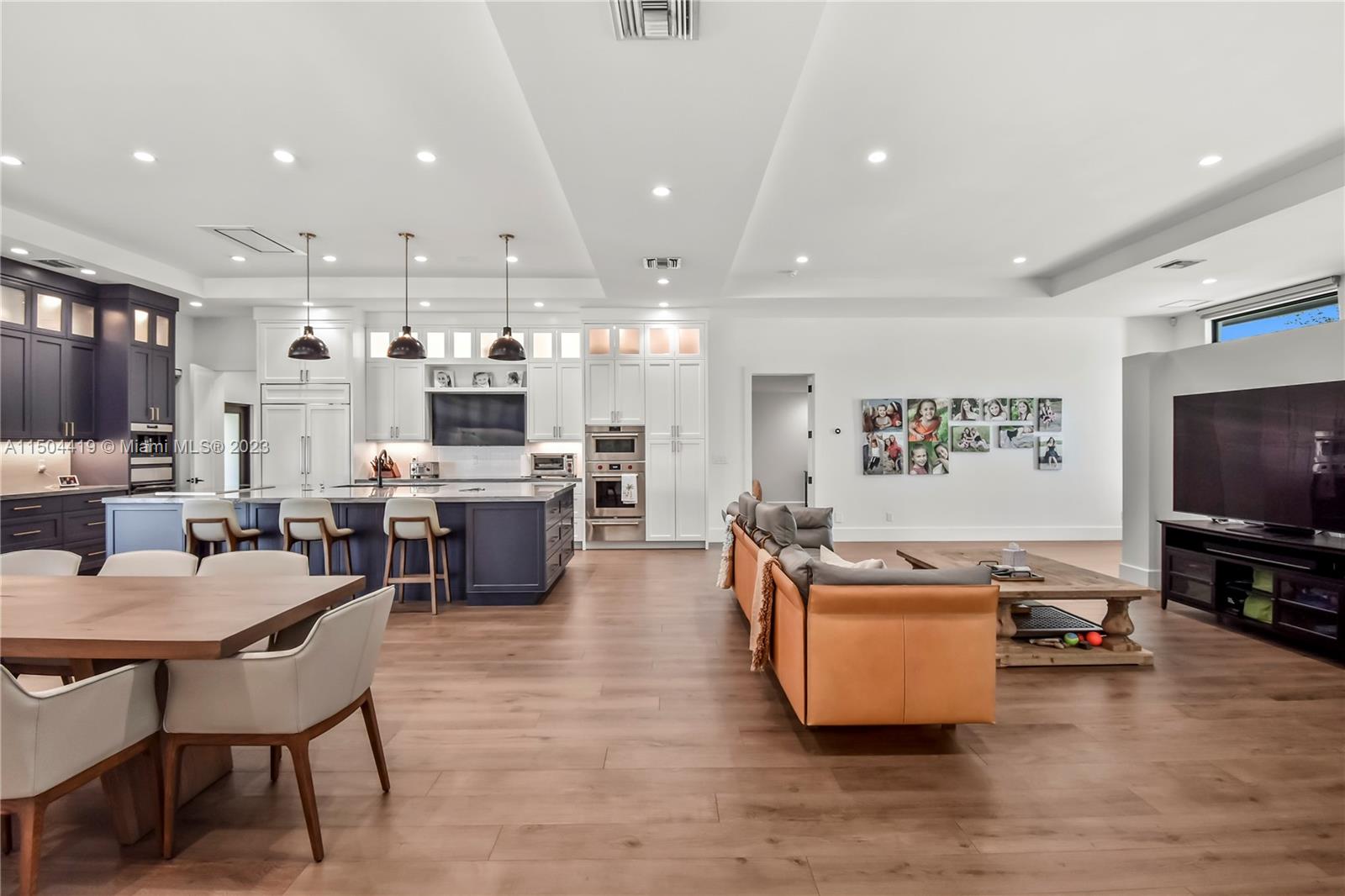 CHAMBERS SUB SE1/4 - Residential