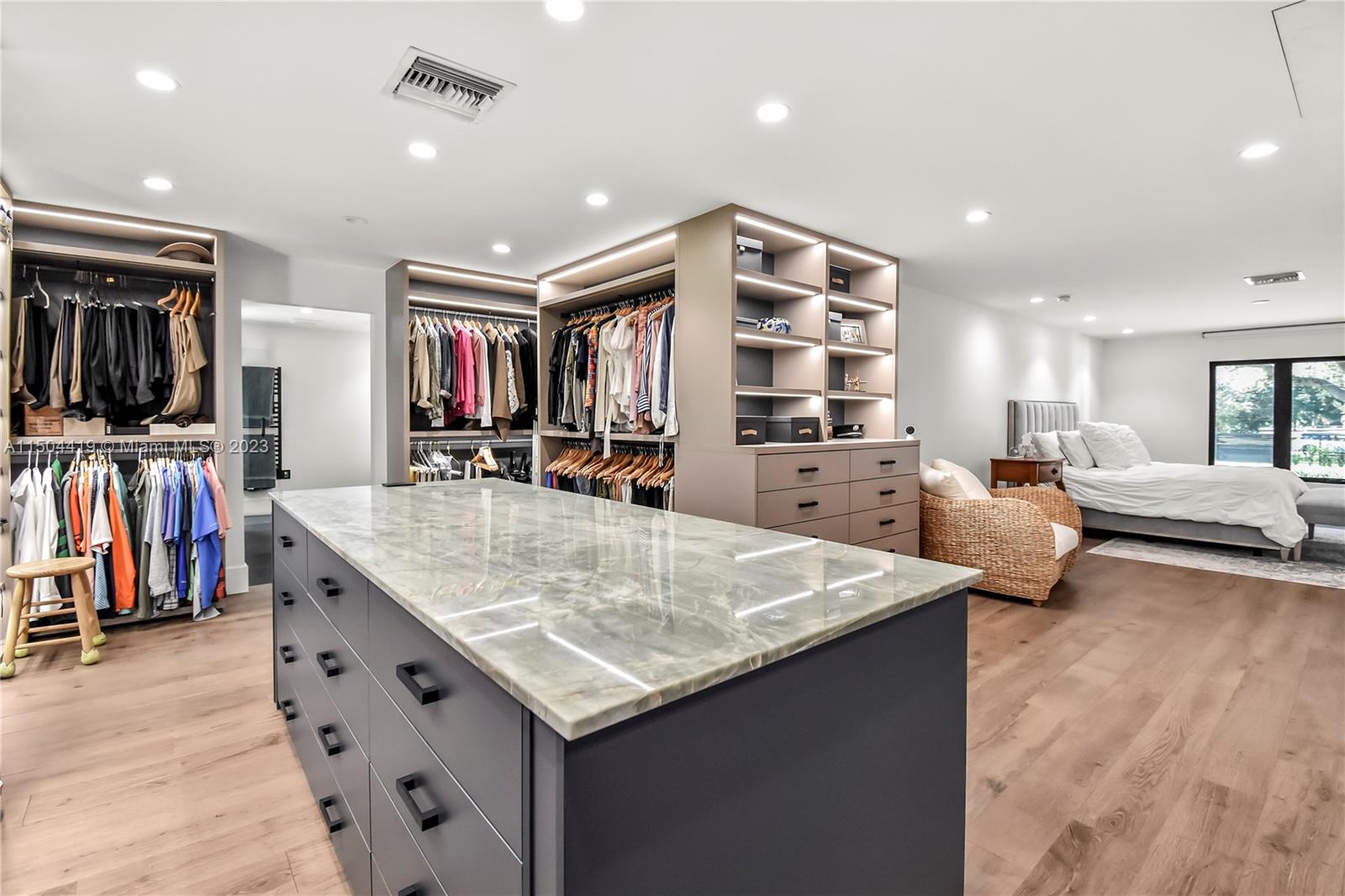 CHAMBERS SUB SE1/4 - Residential