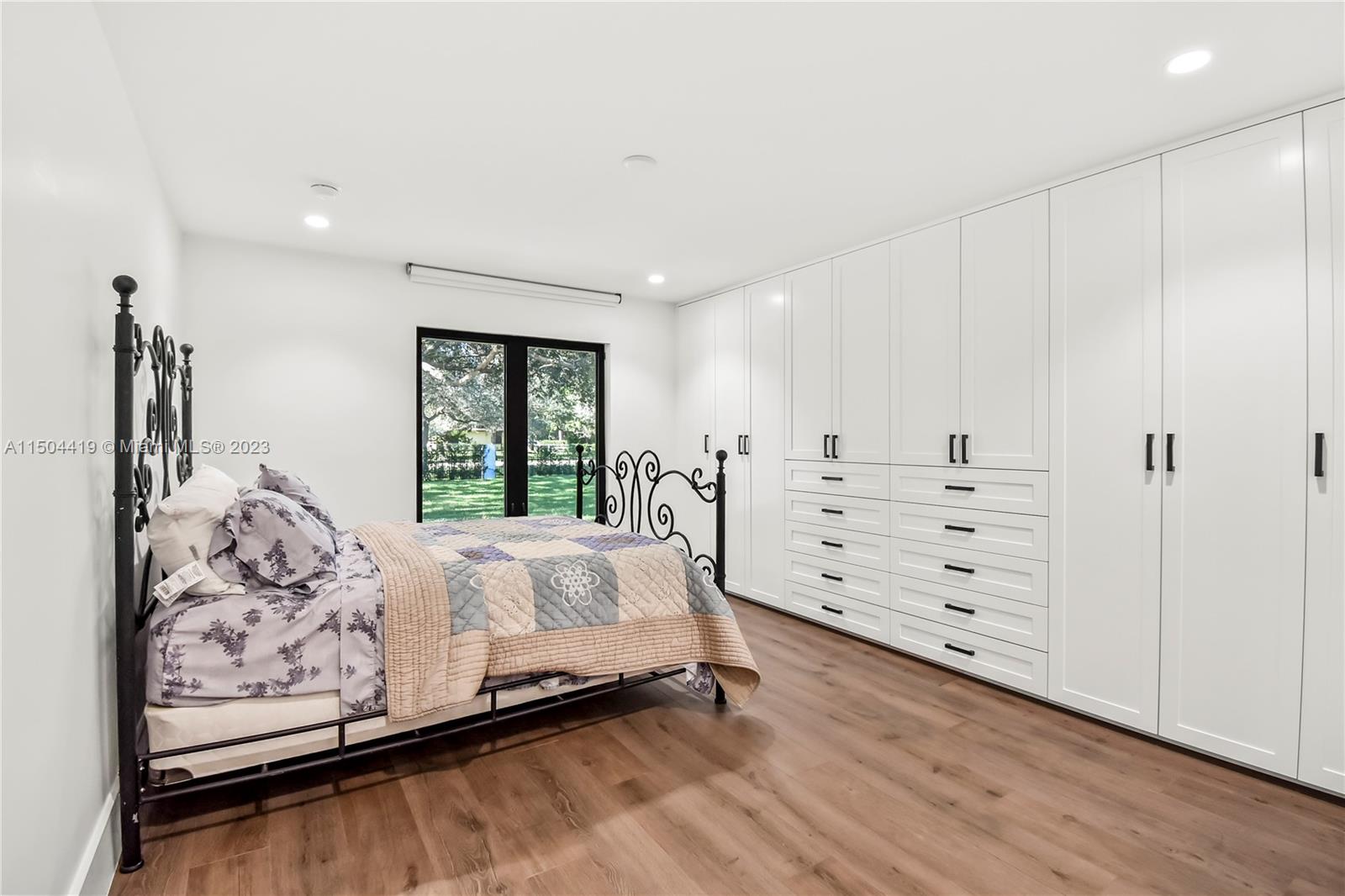 CHAMBERS SUB SE1/4 - Residential