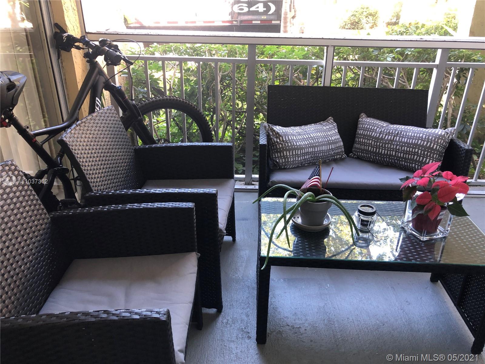 LE CLUB AT OLD CUTLER CON - Residential Lease