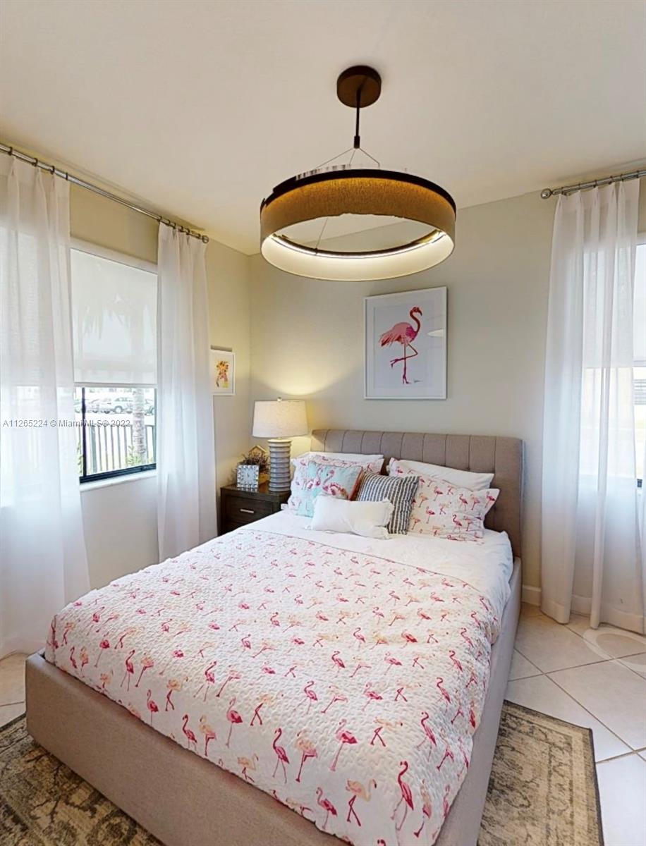 AQUABELLA NORTH - Residential Lease