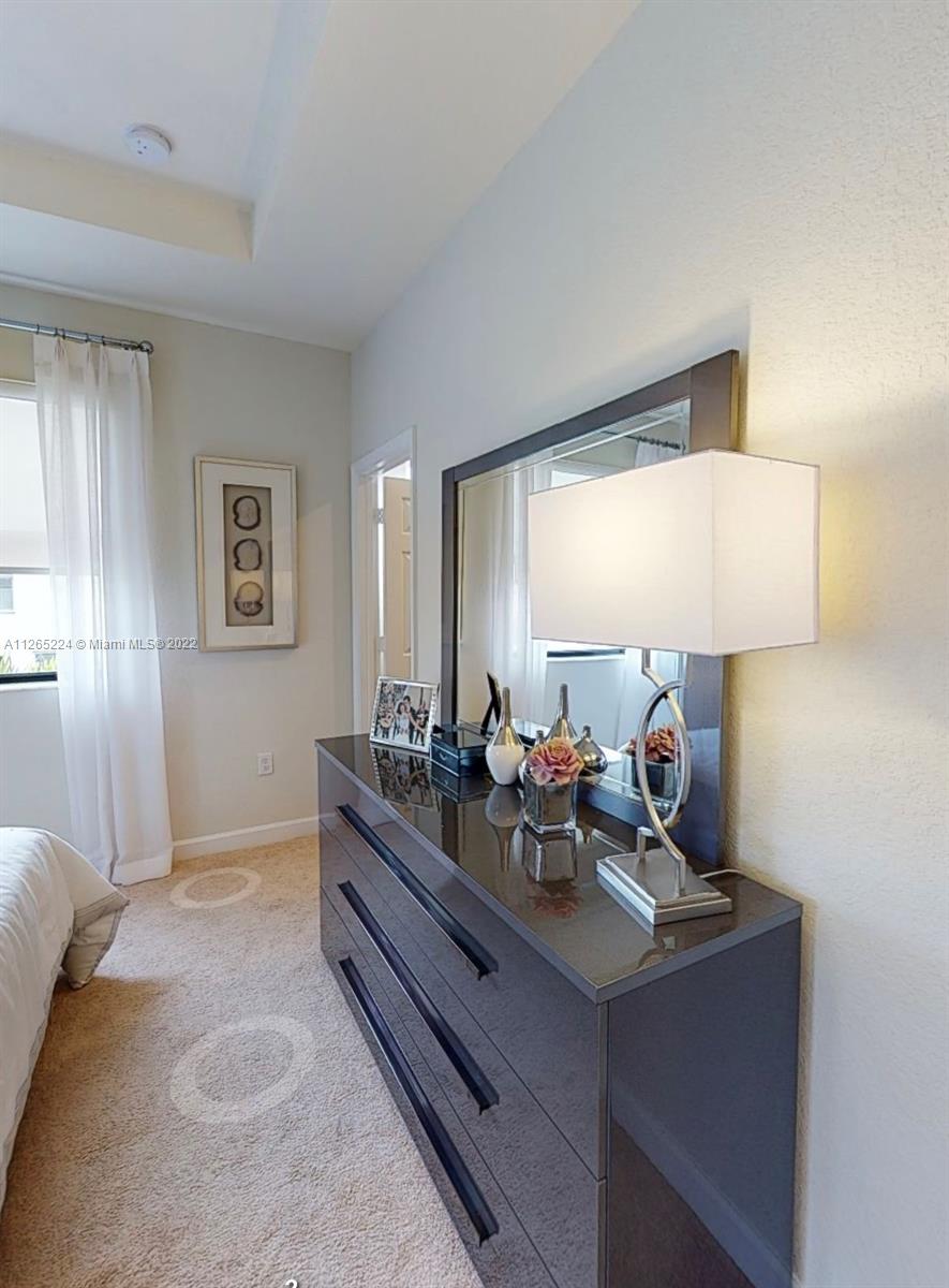 AQUABELLA NORTH - Residential Lease