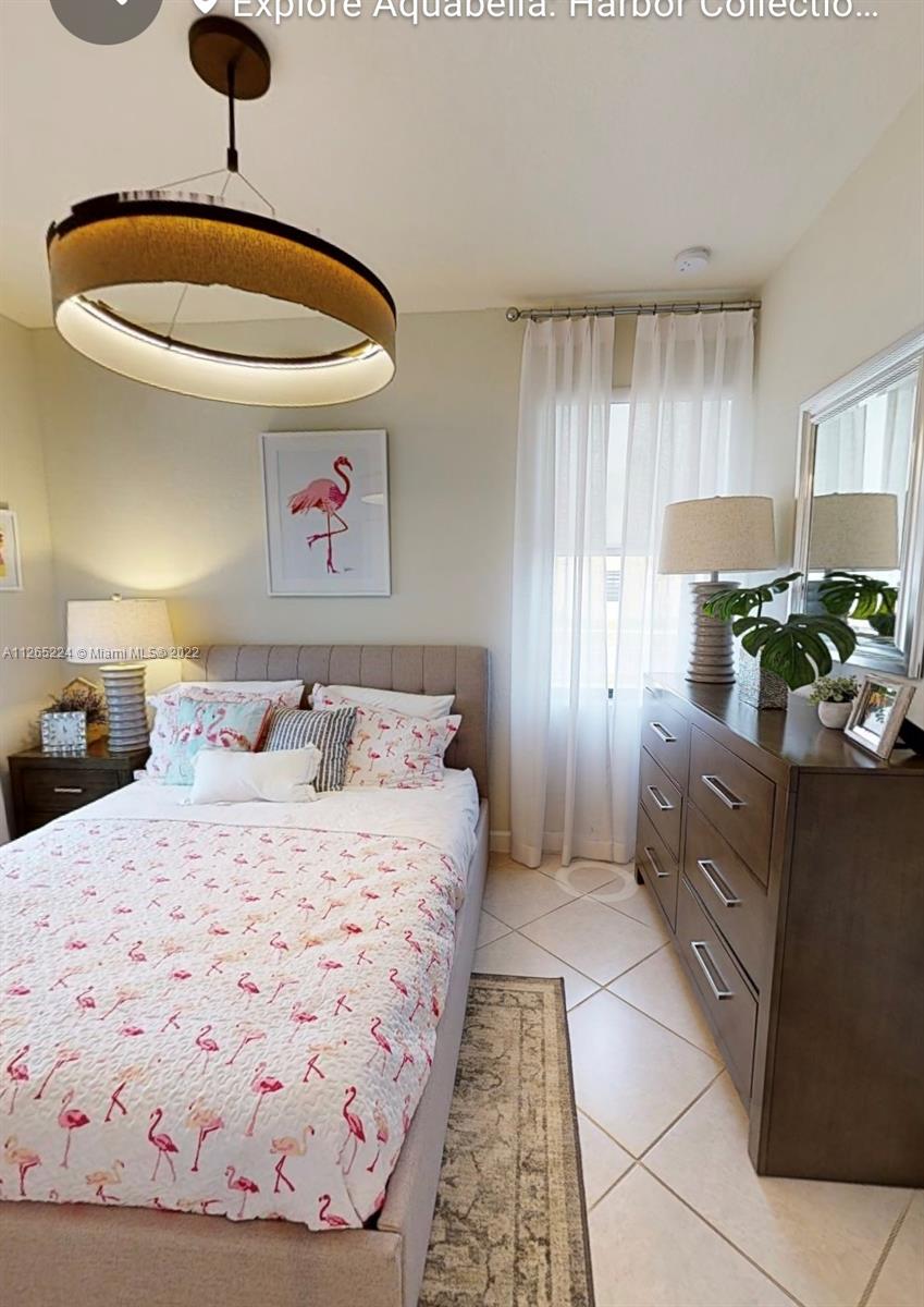 AQUABELLA NORTH - Residential Lease