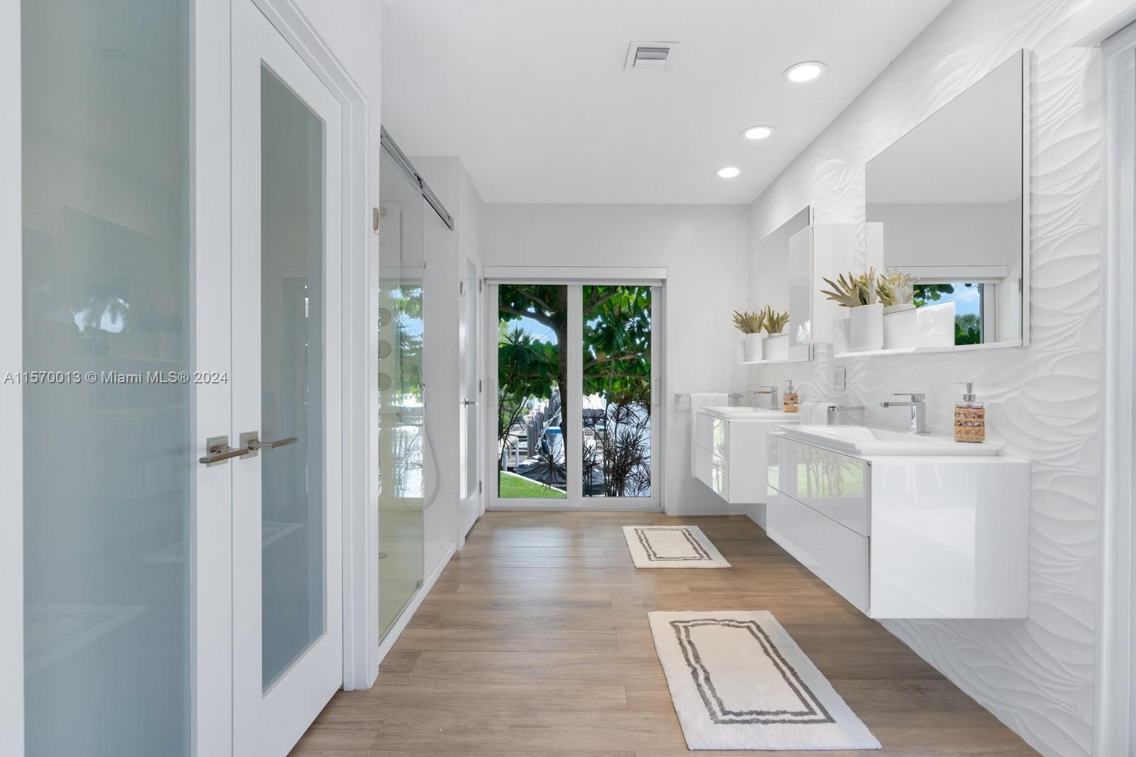BOCA HARBOUR - Residential