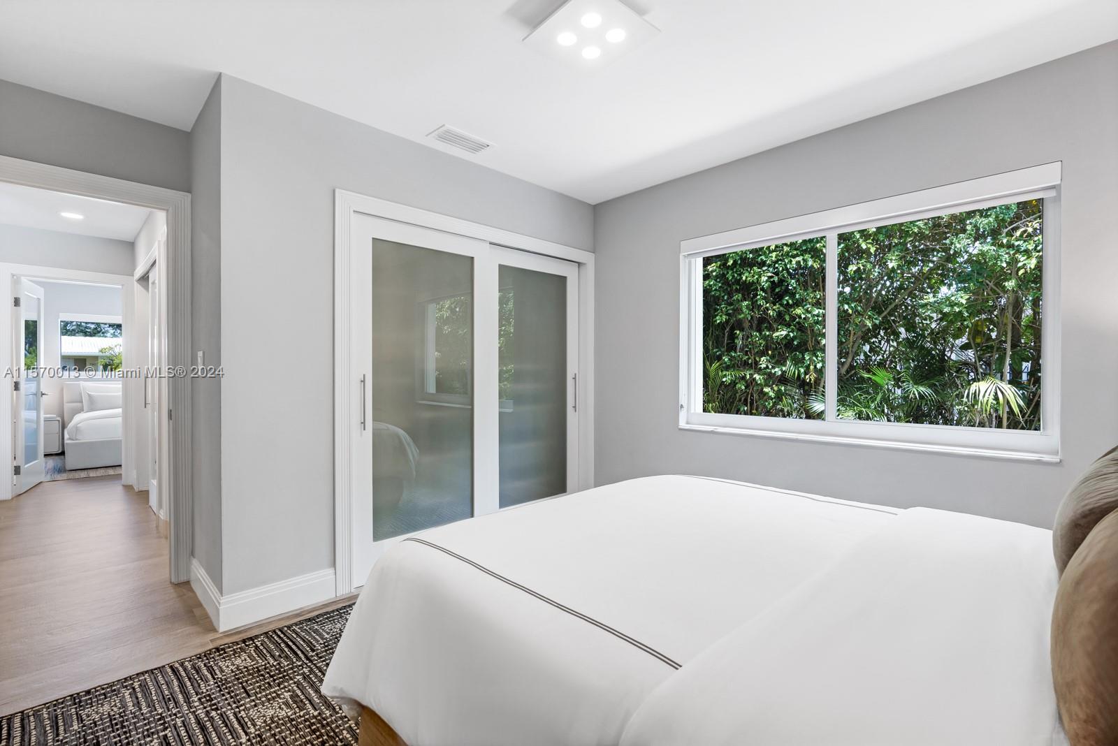 BOCA HARBOUR - Residential