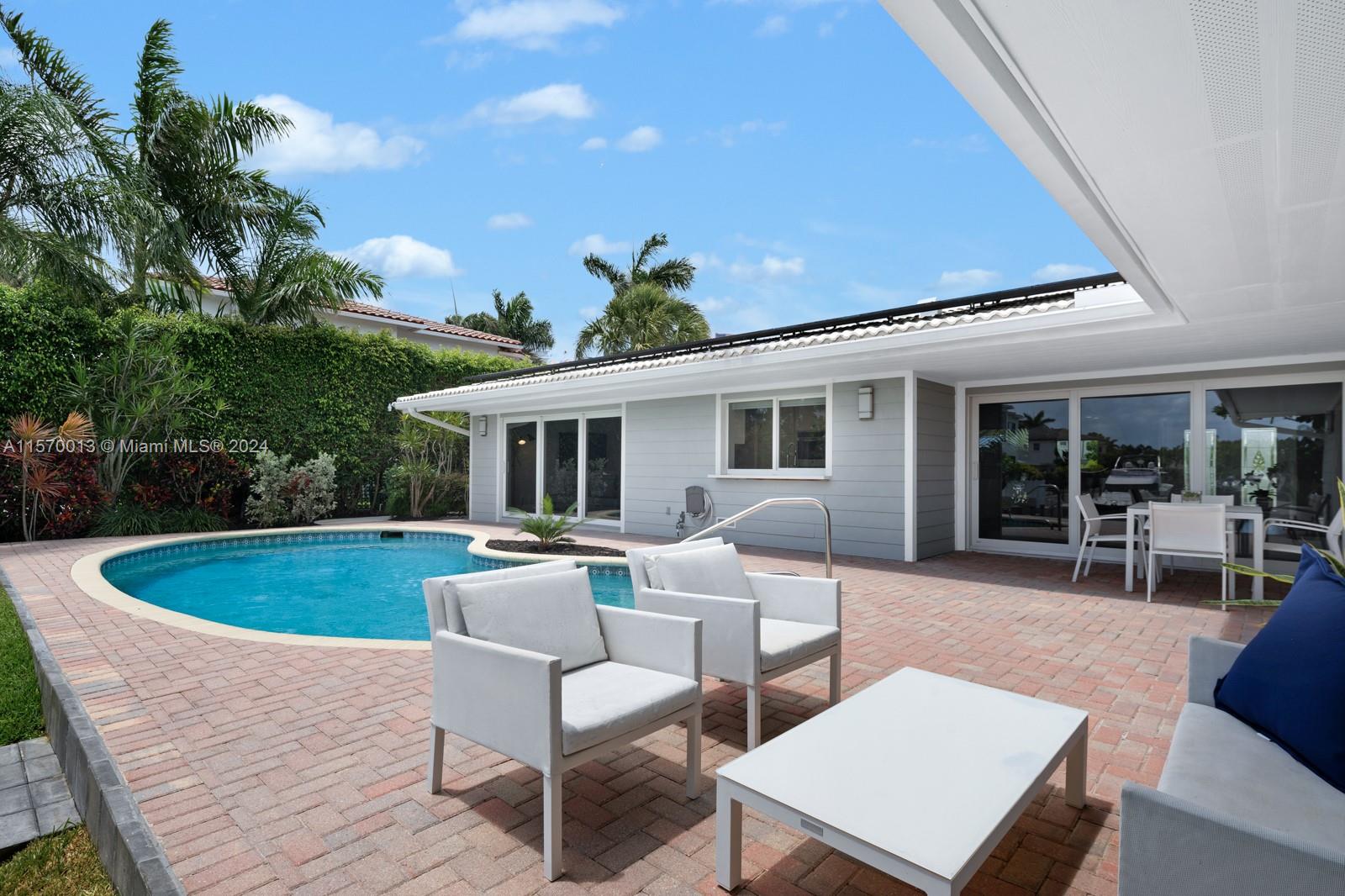 BOCA HARBOUR - Residential