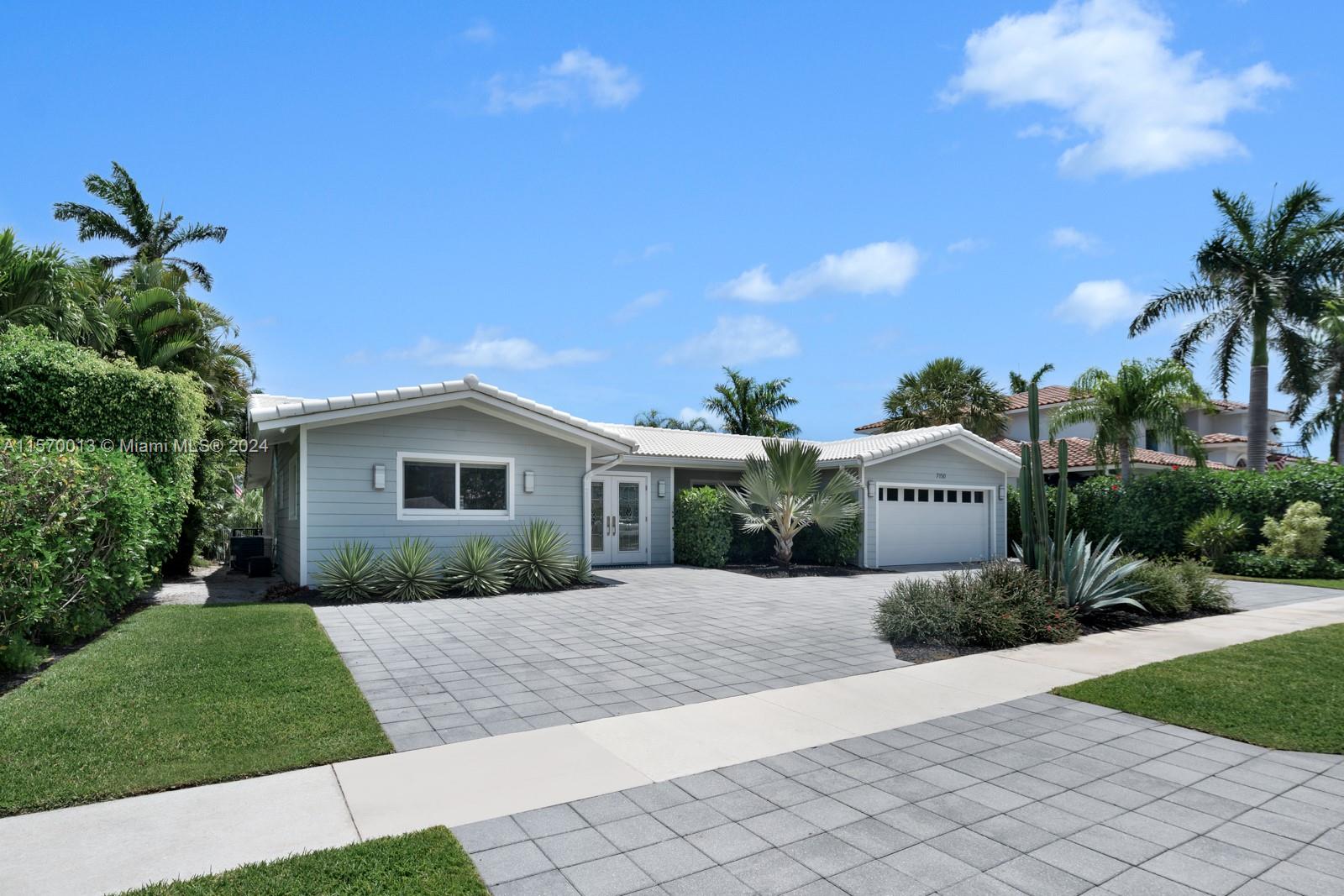 BOCA HARBOUR - Residential