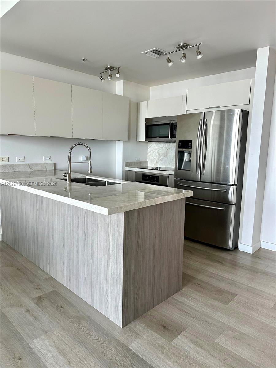 FOUR MIDTOWN MIAMI CONDO - Residential