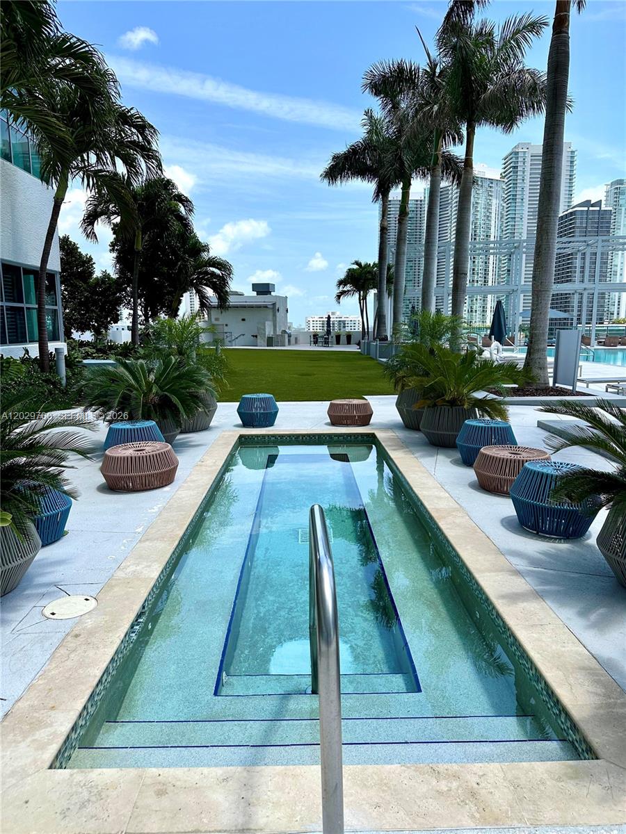 FOUR MIDTOWN MIAMI CONDO - Residential