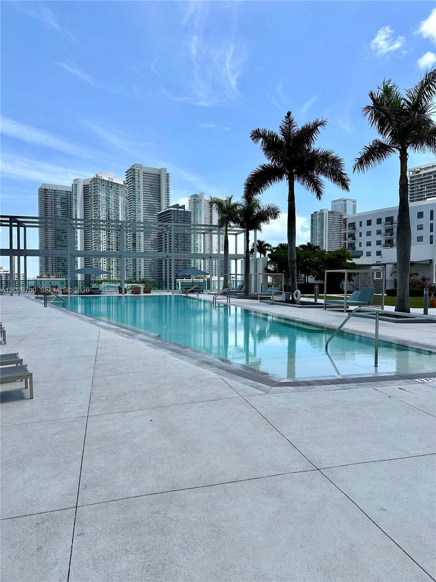 FOUR MIDTOWN MIAMI CONDO - Residential