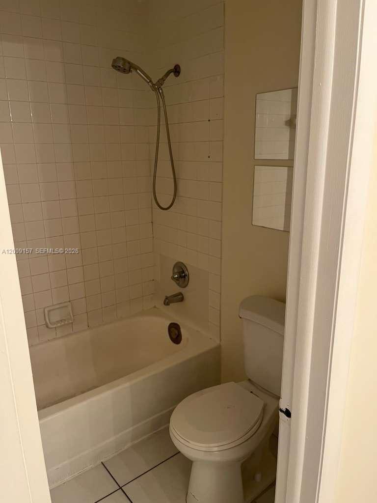 9712 Hammocks Blvd 202-30
