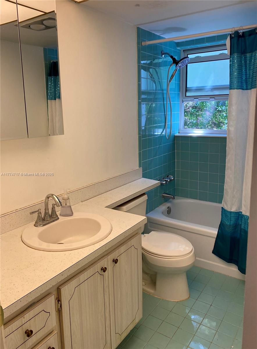 MEADOWBROOK TOWERS CONDO - Residential