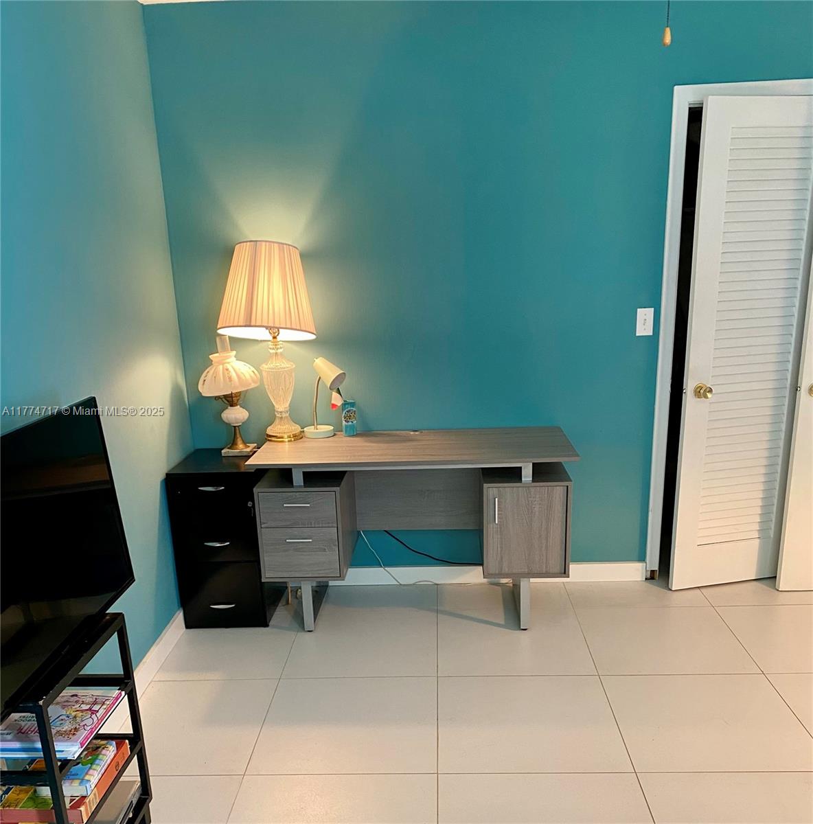 MEADOWBROOK TOWERS CONDO - Residential