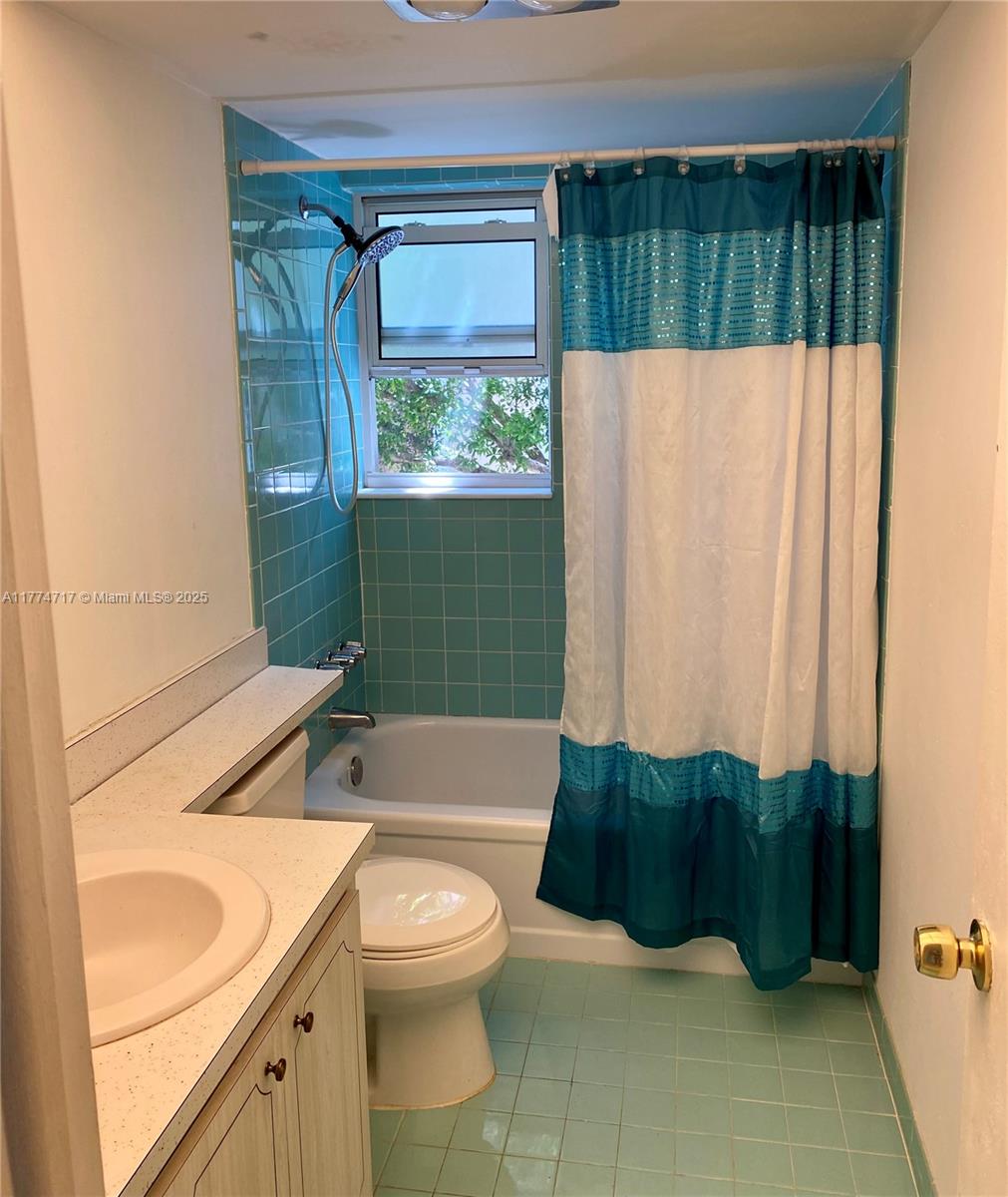 MEADOWBROOK TOWERS CONDO - Residential
