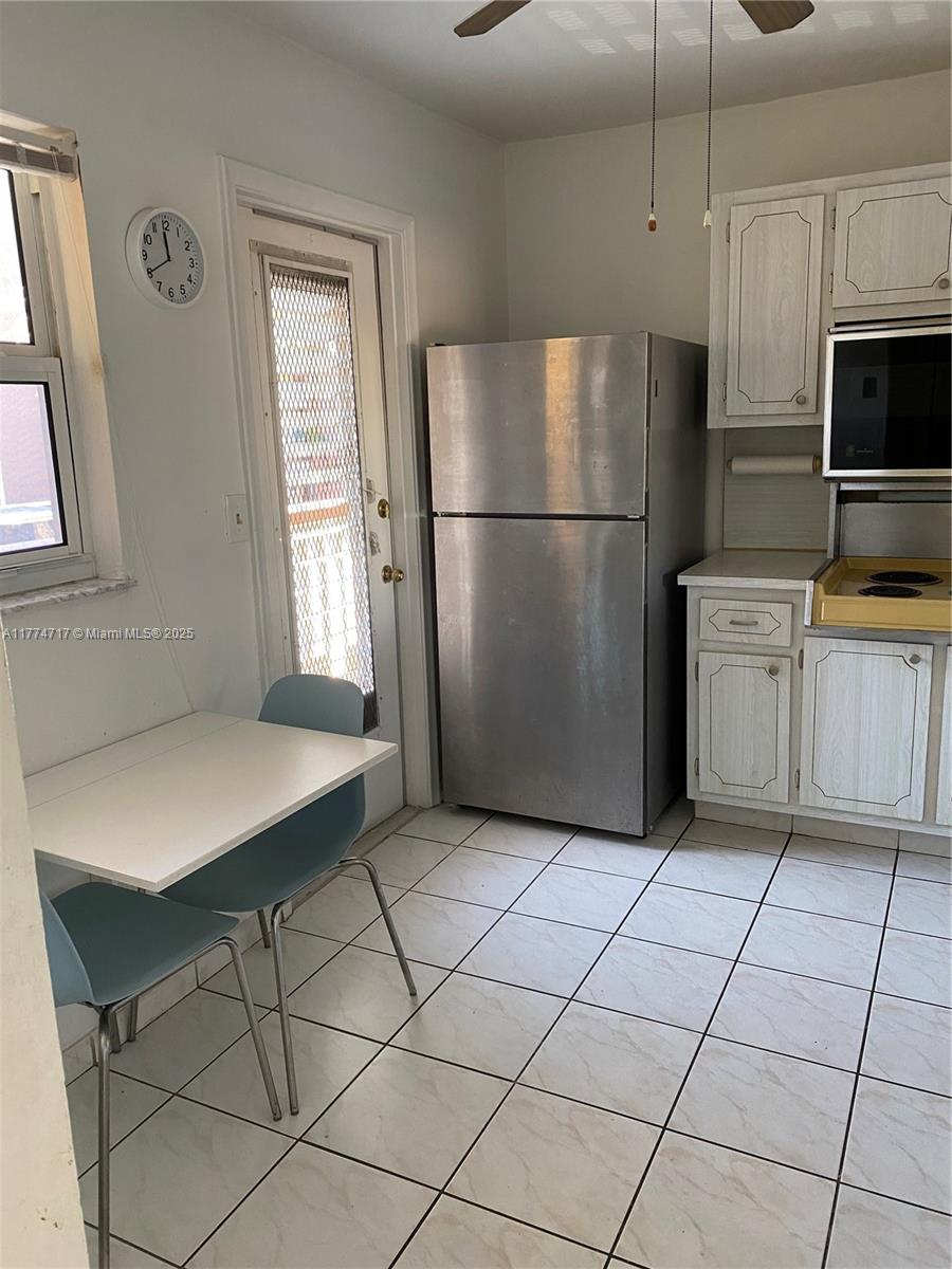 MEADOWBROOK TOWERS CONDO - Residential