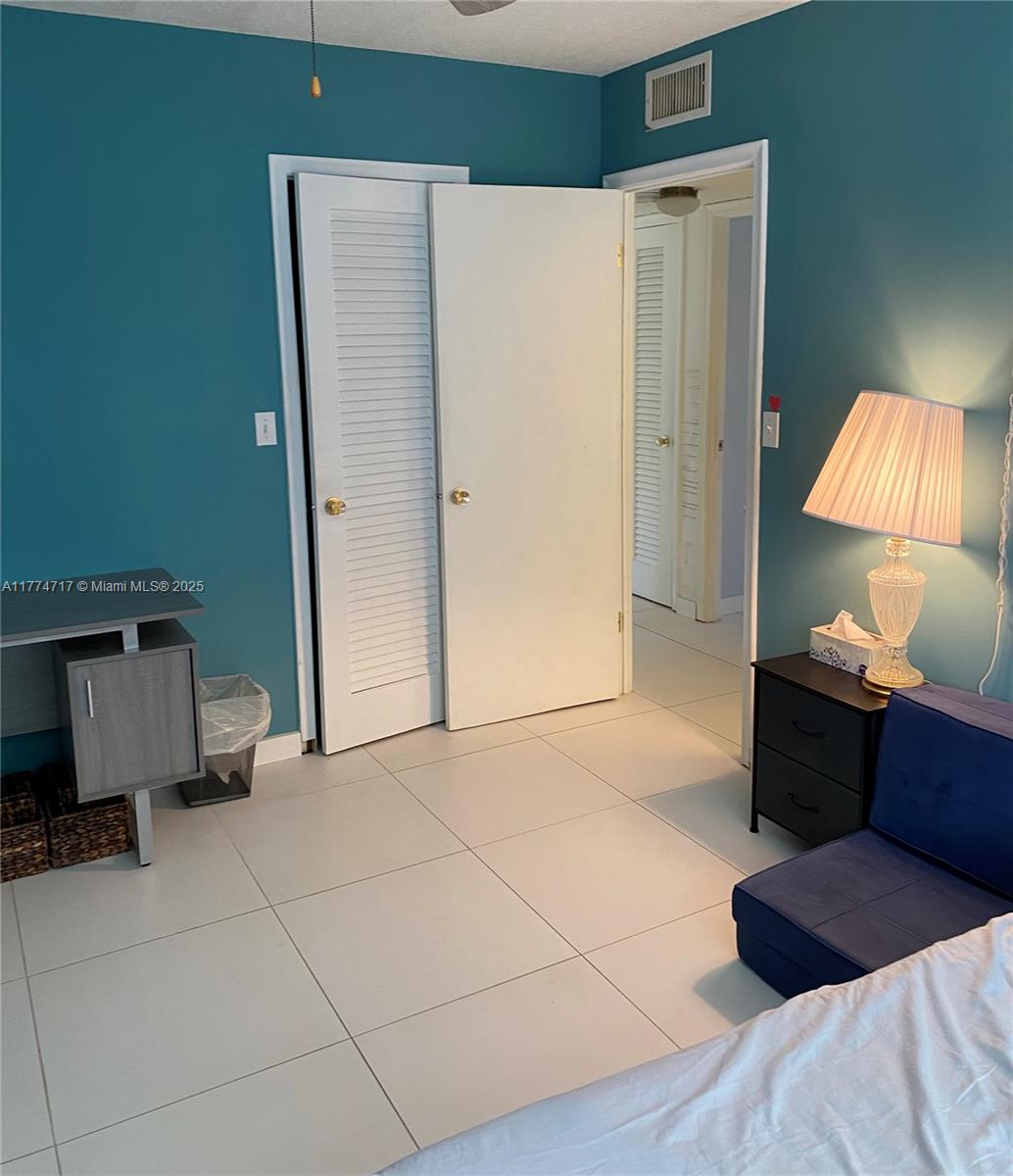 MEADOWBROOK TOWERS CONDO - Residential