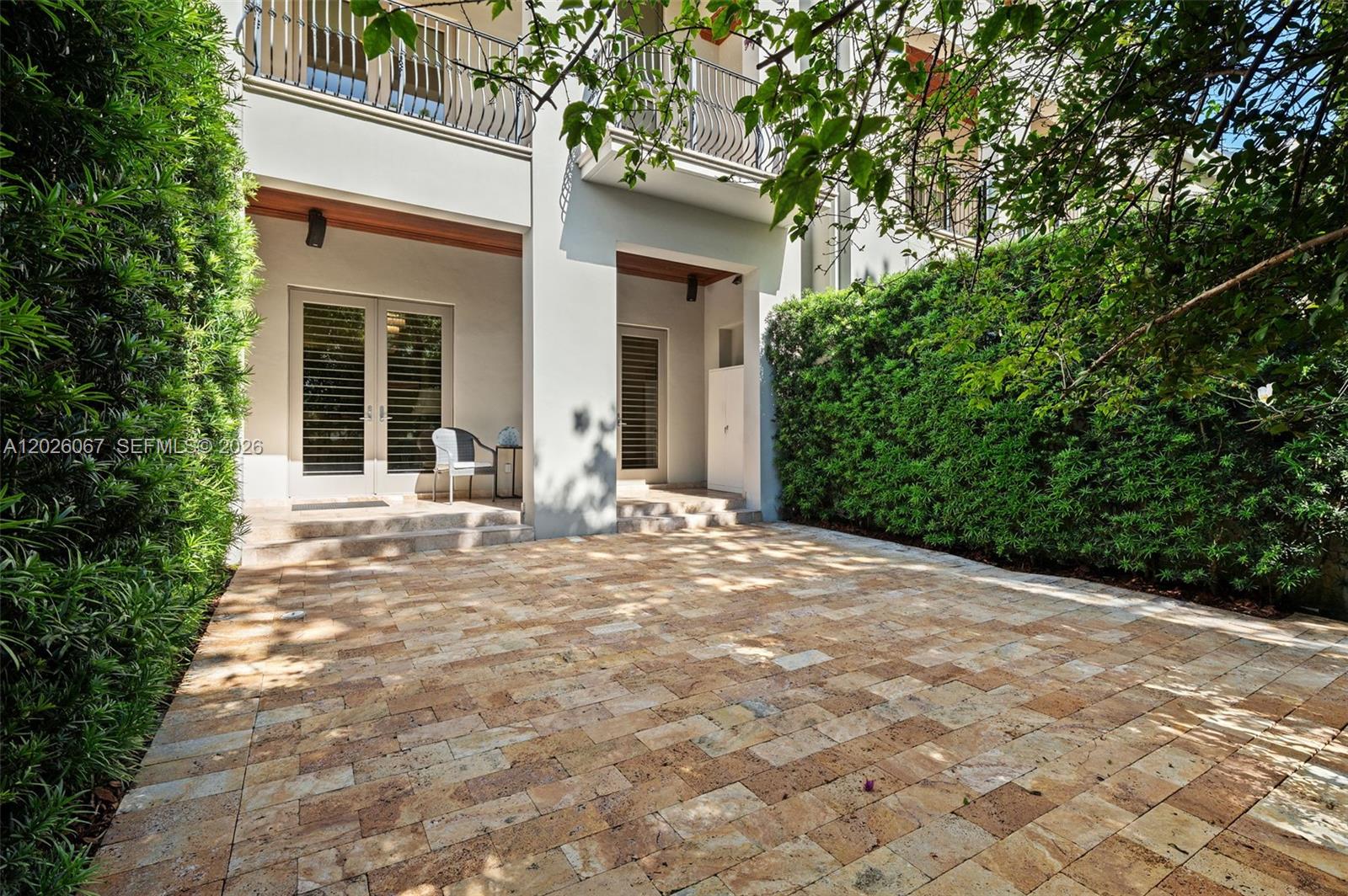 OAK LANE - Residential
