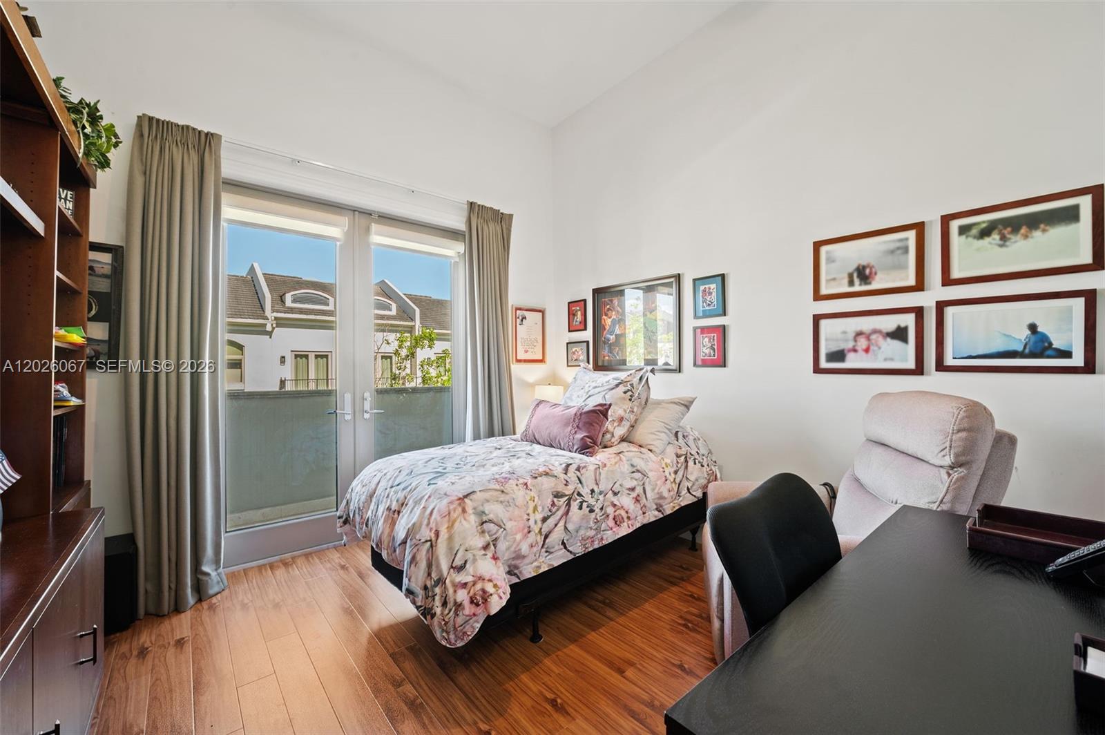 OAK LANE - Residential