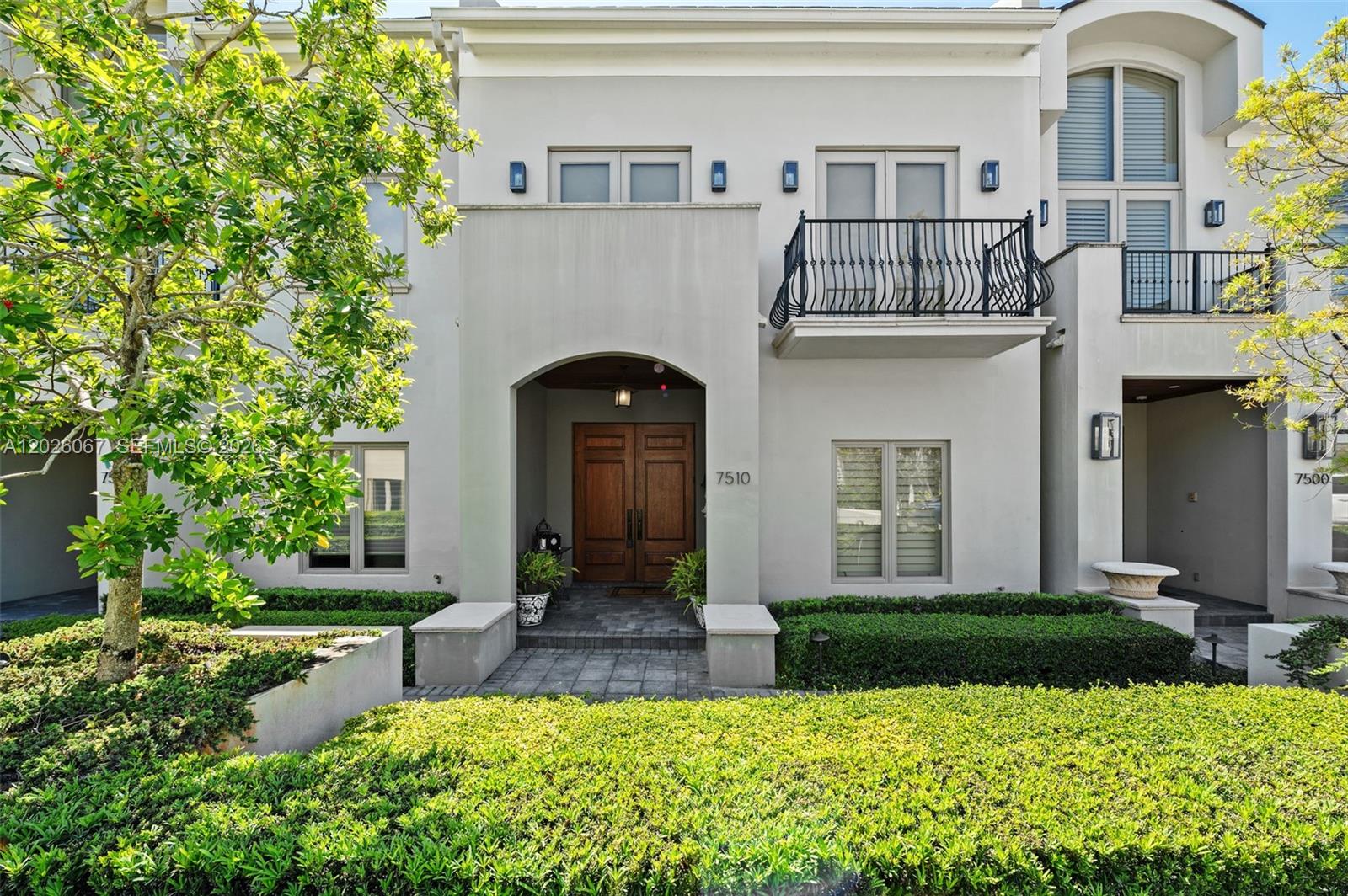 OAK LANE - Residential