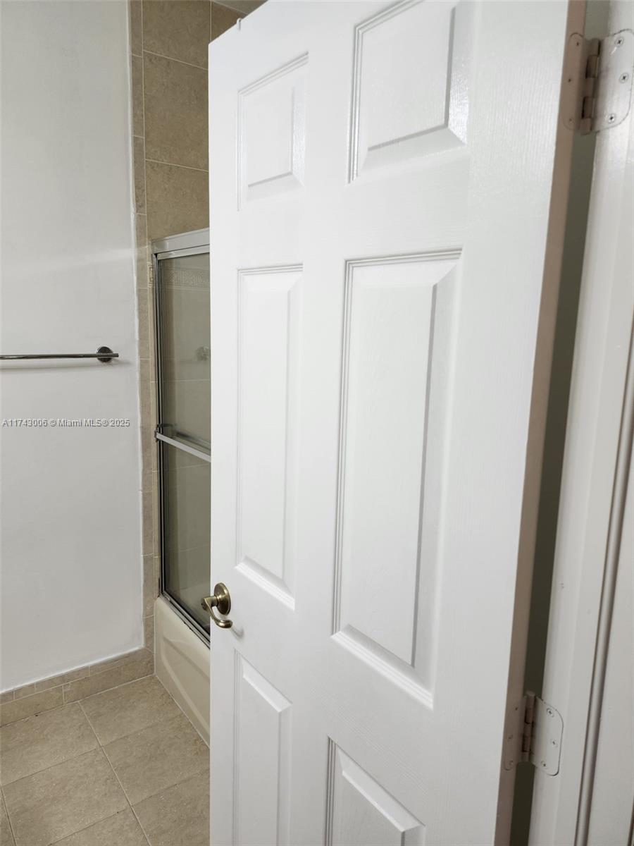 KENDALL BREEZE - Residential