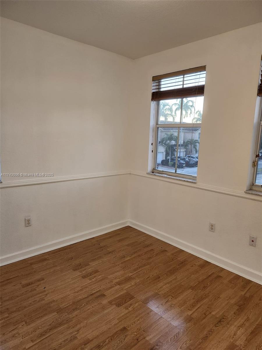 KENDALL BREEZE - Residential