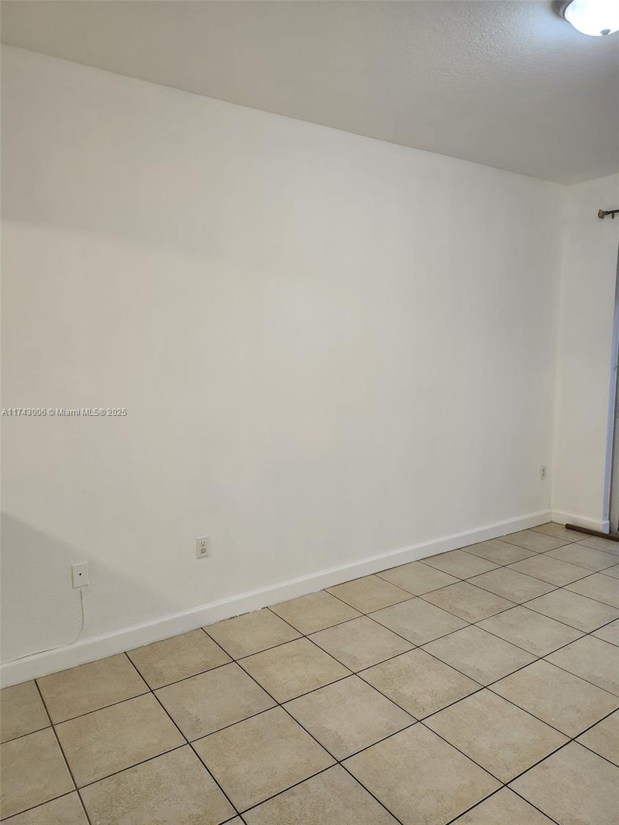 KENDALL BREEZE - Residential