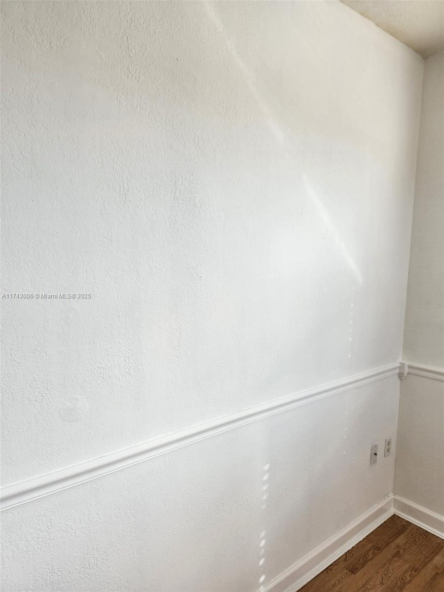 KENDALL BREEZE - Residential