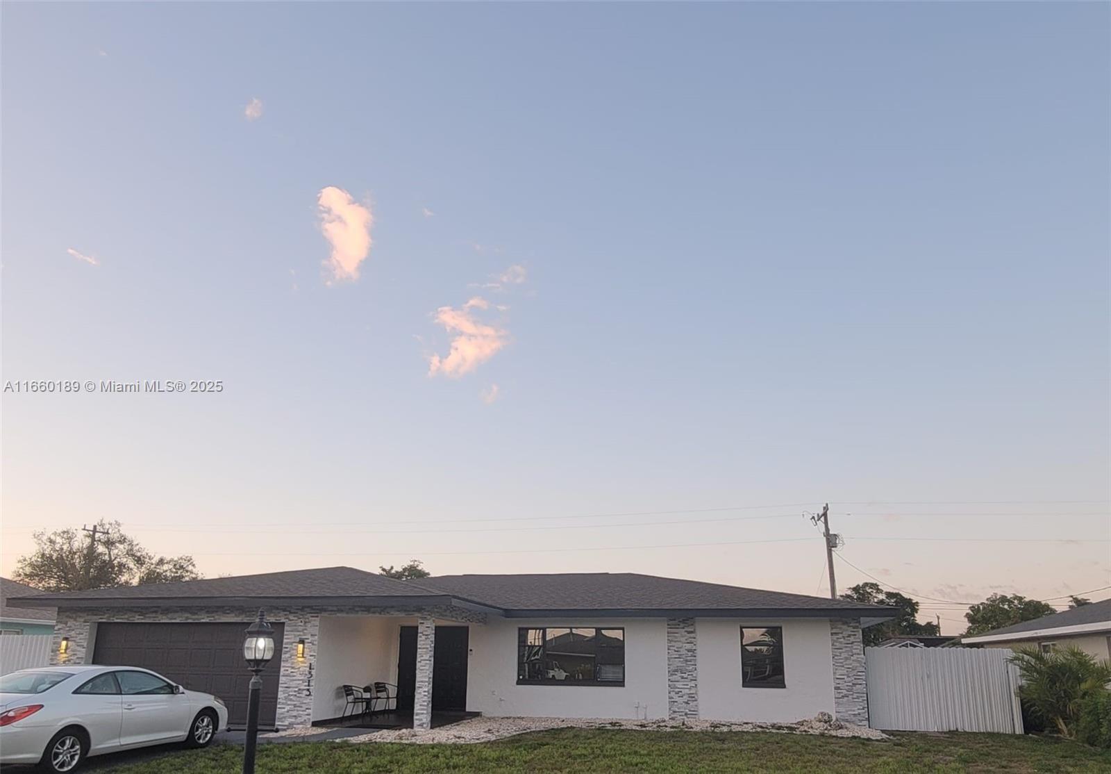 1313 37th Ter, Cape Coral, Lee County, Florida - 3 Bedrooms  
2 Bathrooms - 