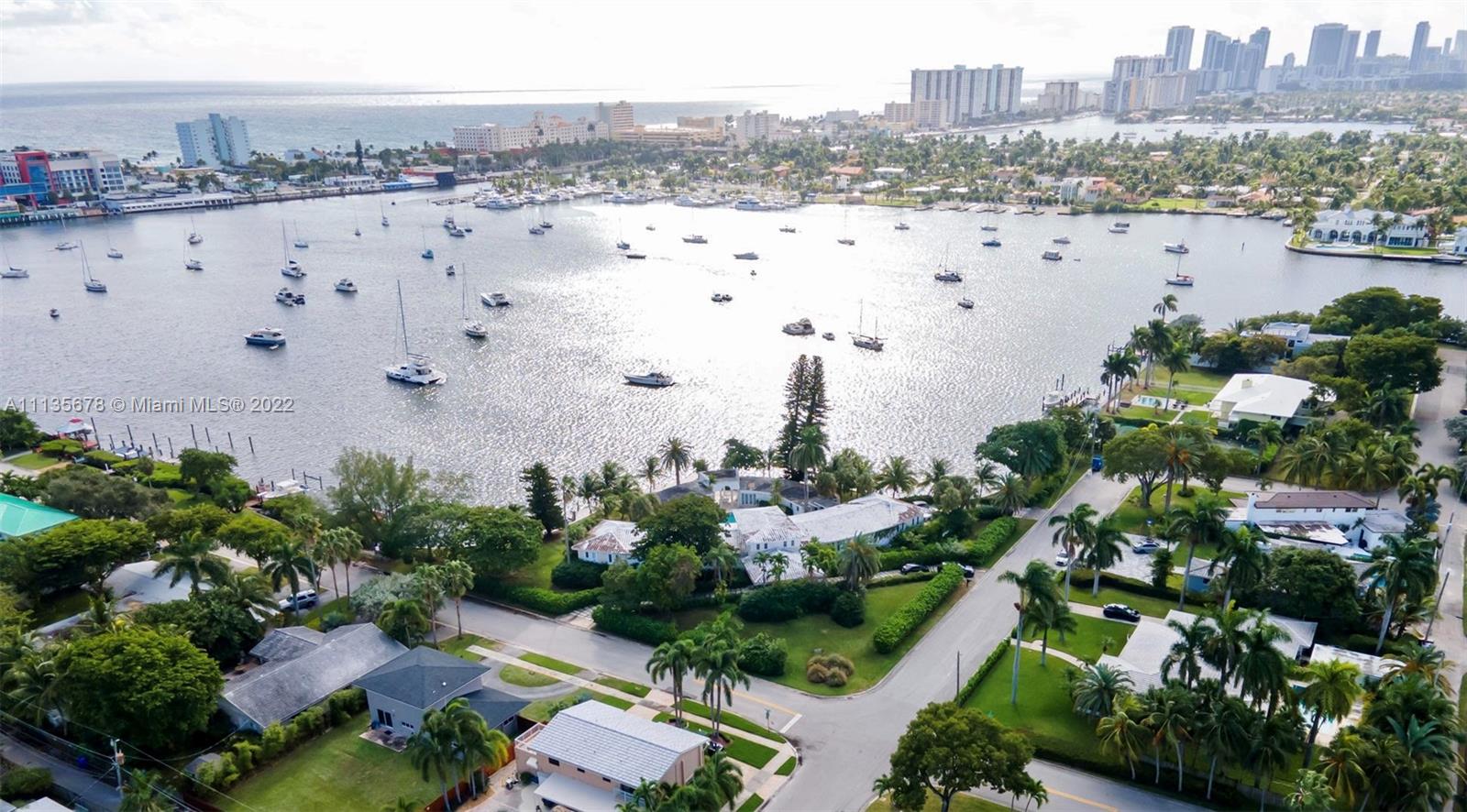 HOLLYWOOD LAKES SEC - Residential