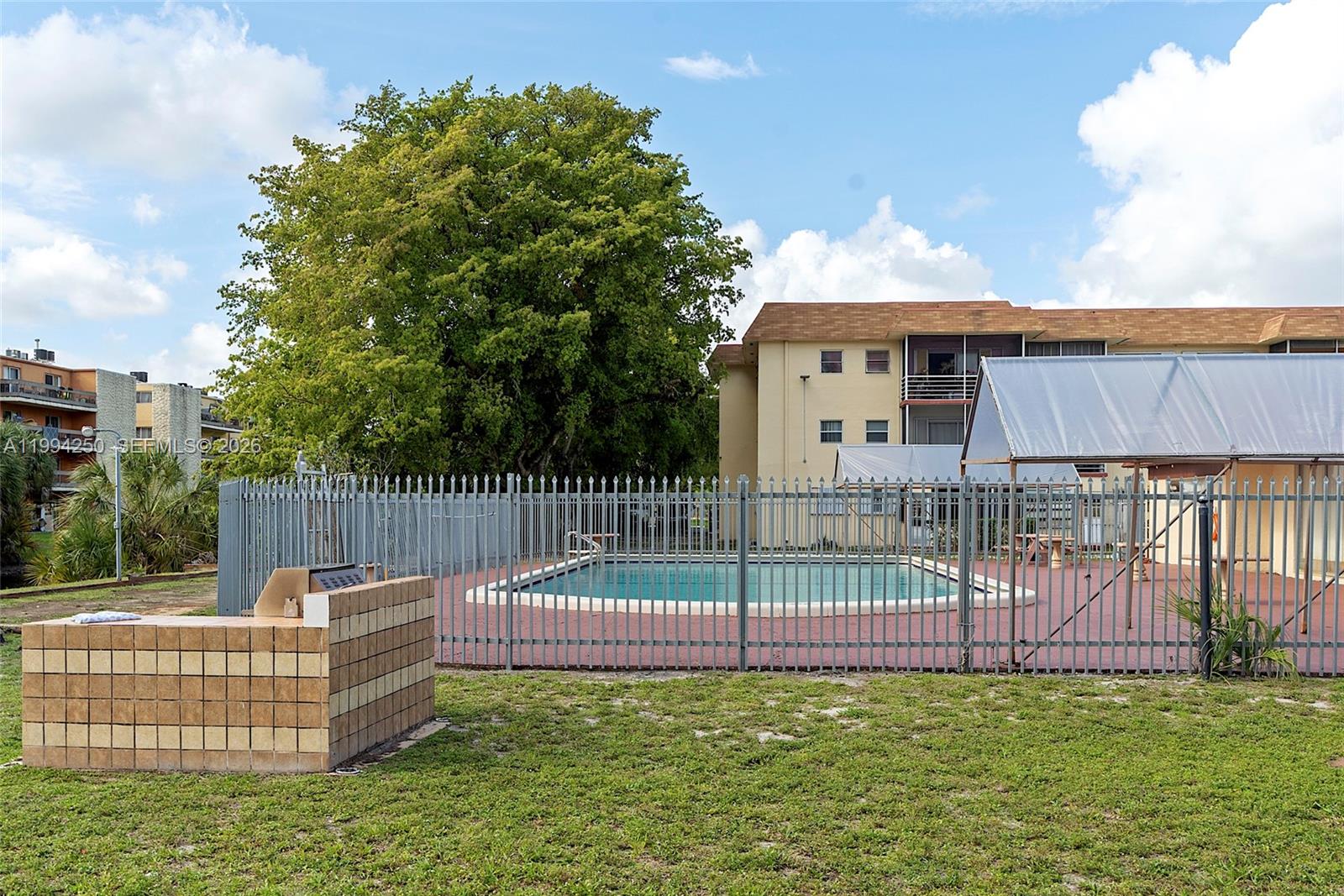 MAJESTIC GARDENS CONDOMIN - Residential