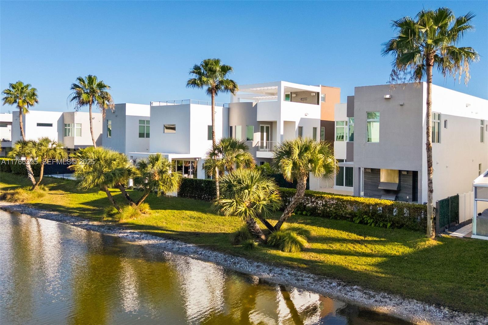 GRAND FLORIDIAN ESTATES - Residential