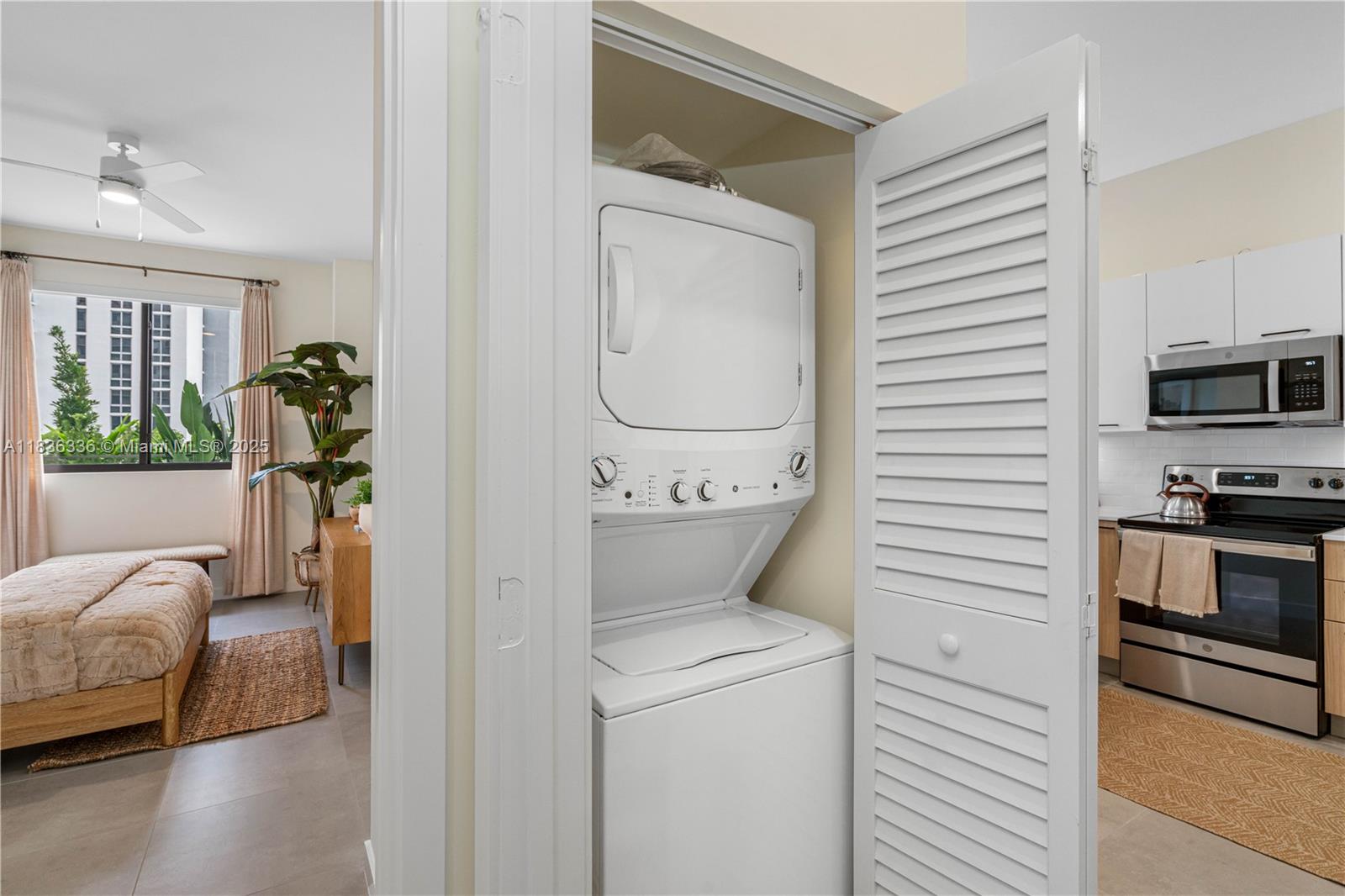 NORTH MIAMI BEACH PLACE - Residential Lease