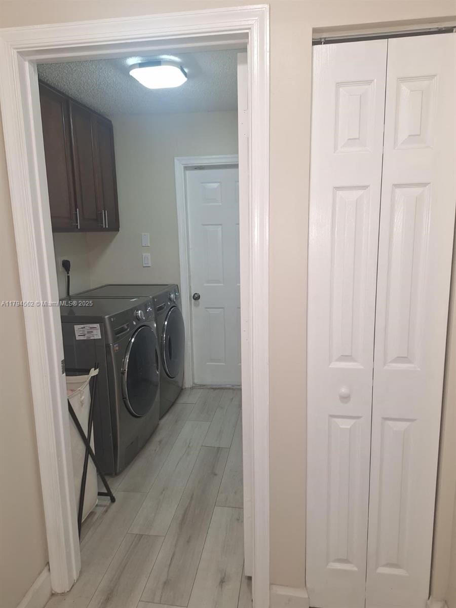 CRYSTAL POINTE - Residential