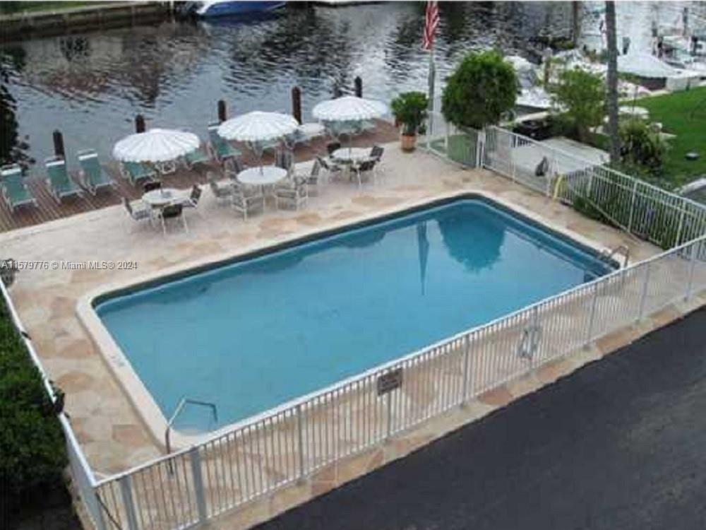 CROMWELL WEST CONDO - Residential