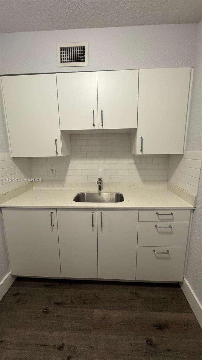 RIVER GRAND II CONDO - Residential