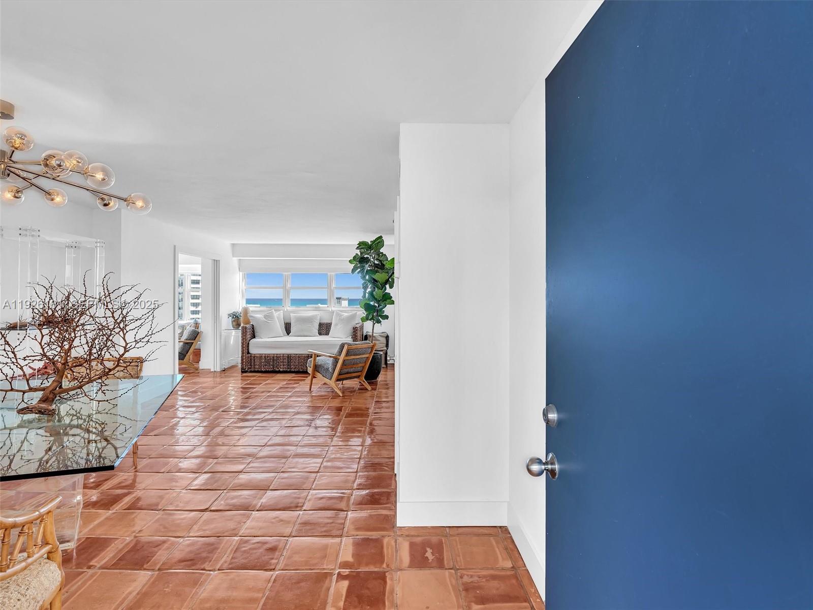 1881 Washington Ave 16E